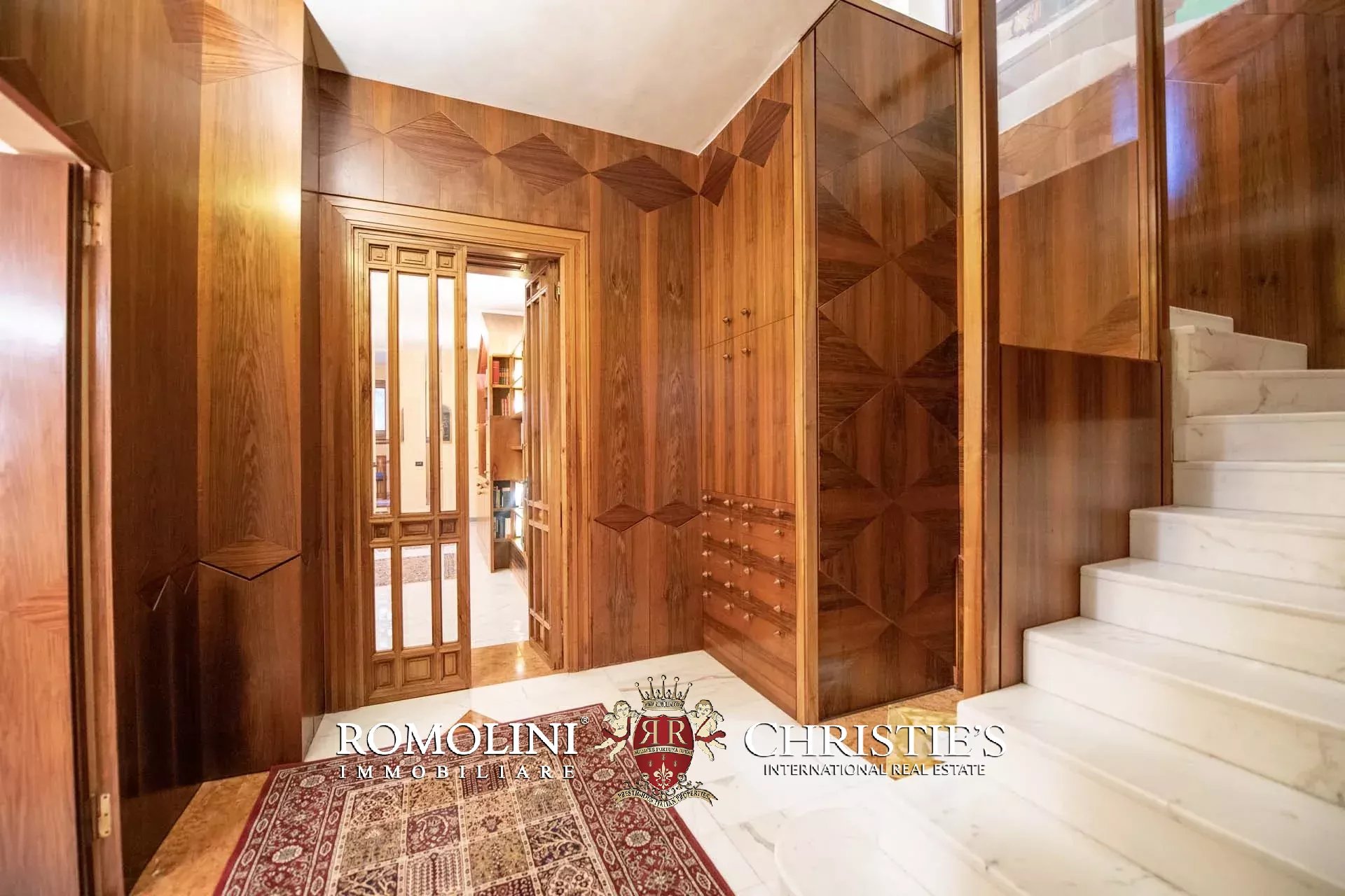5 Bedroom Apartment/Flat's Image 14