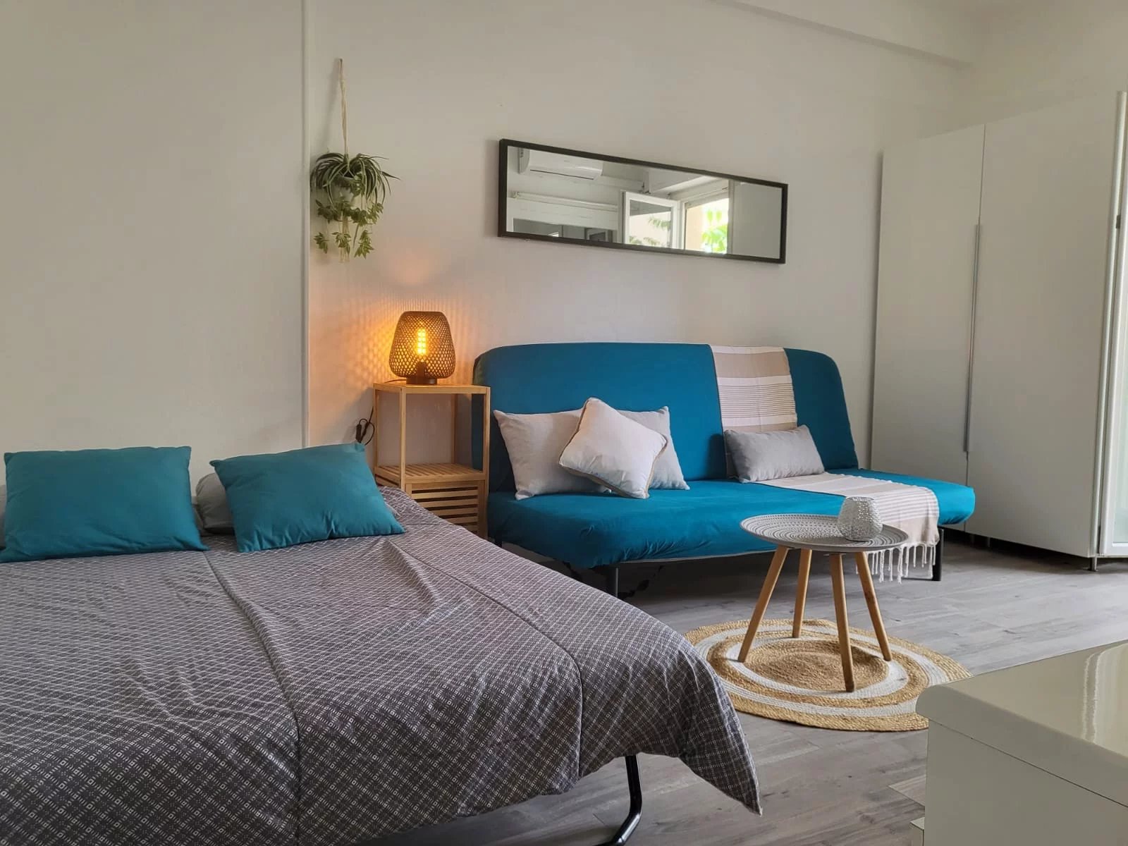 Juan Les Pins vente studio proche plages