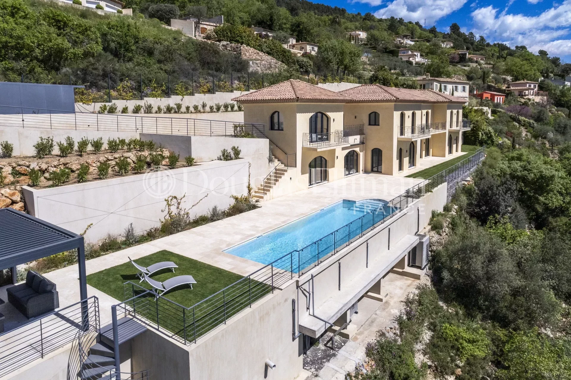 CABRIS : Exceptionnelle villa neuve avec vue mer panoramique - Image nᵒ2