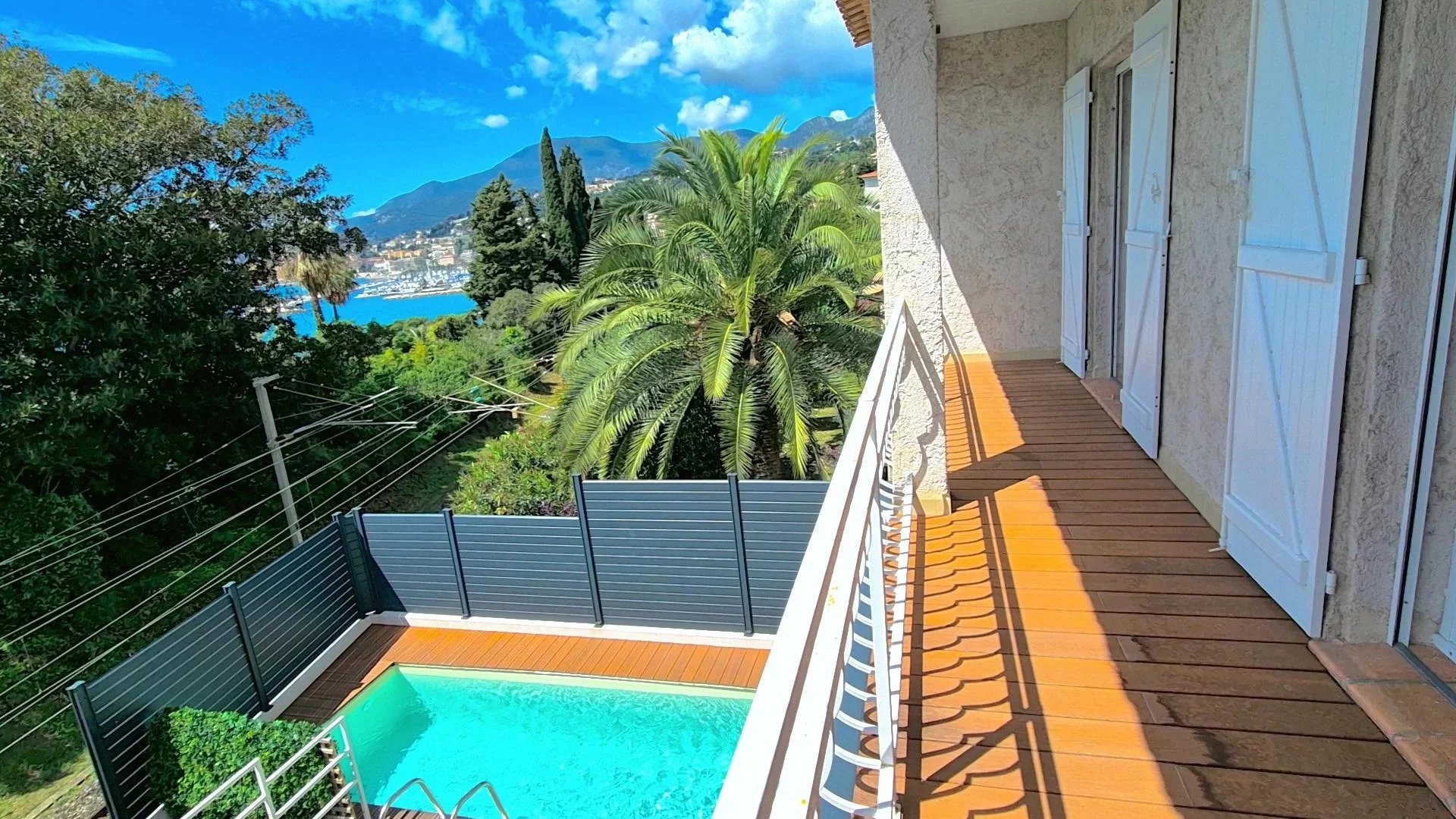 🌿 Charmante Maison de Ville mitoyenne avec Vue  –Mer et Menton Quartier Garavan, Menton