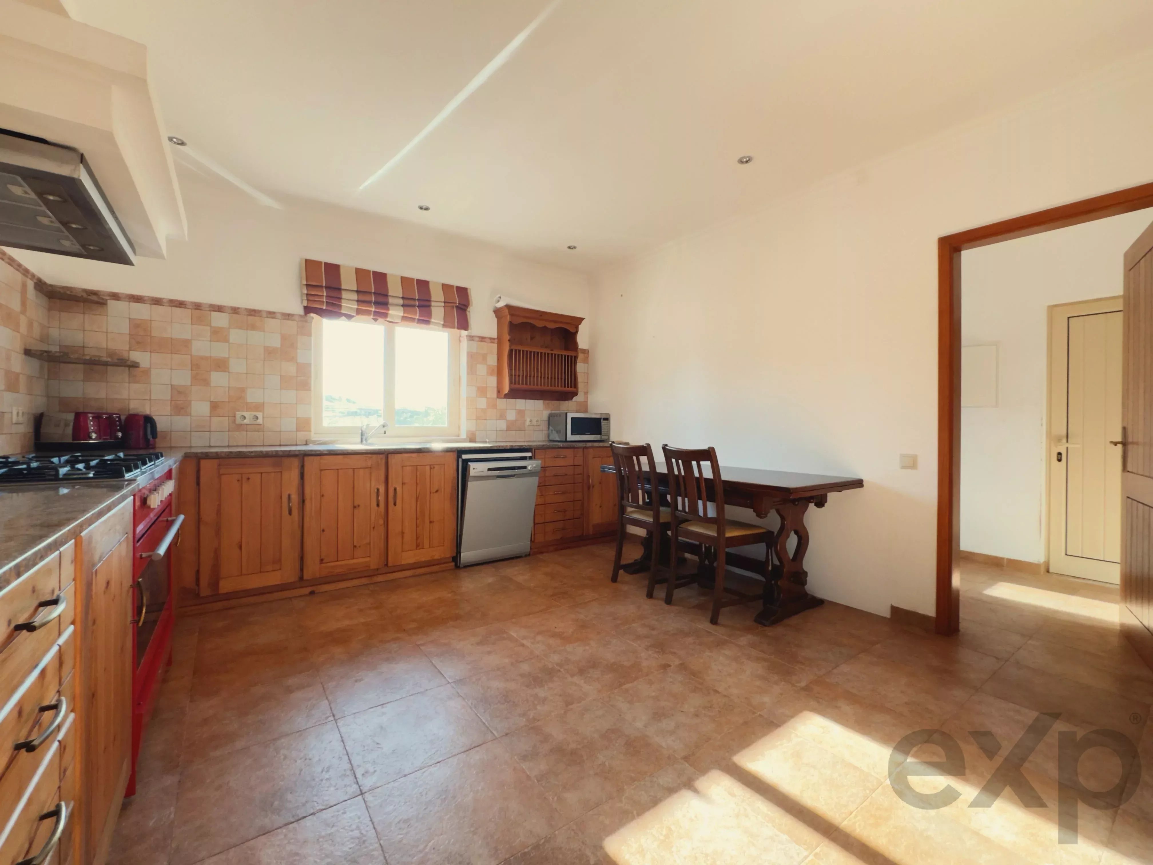 Four Bedroom Estate with Private Pool & 5+ Hectares in Ourique, Beja District, Alentejo 86933567 image 28