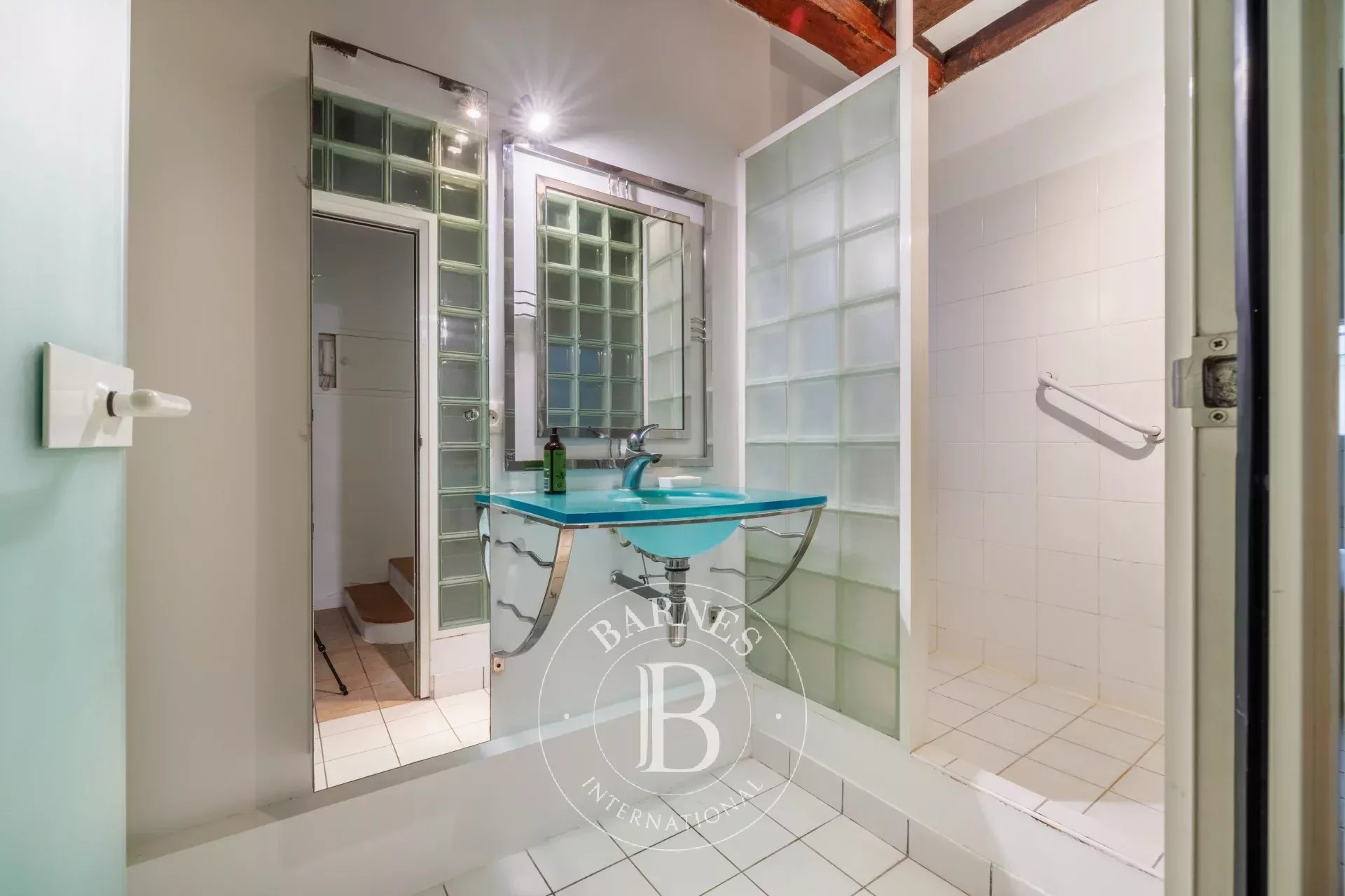 Daire Paris 4ème - picture 14