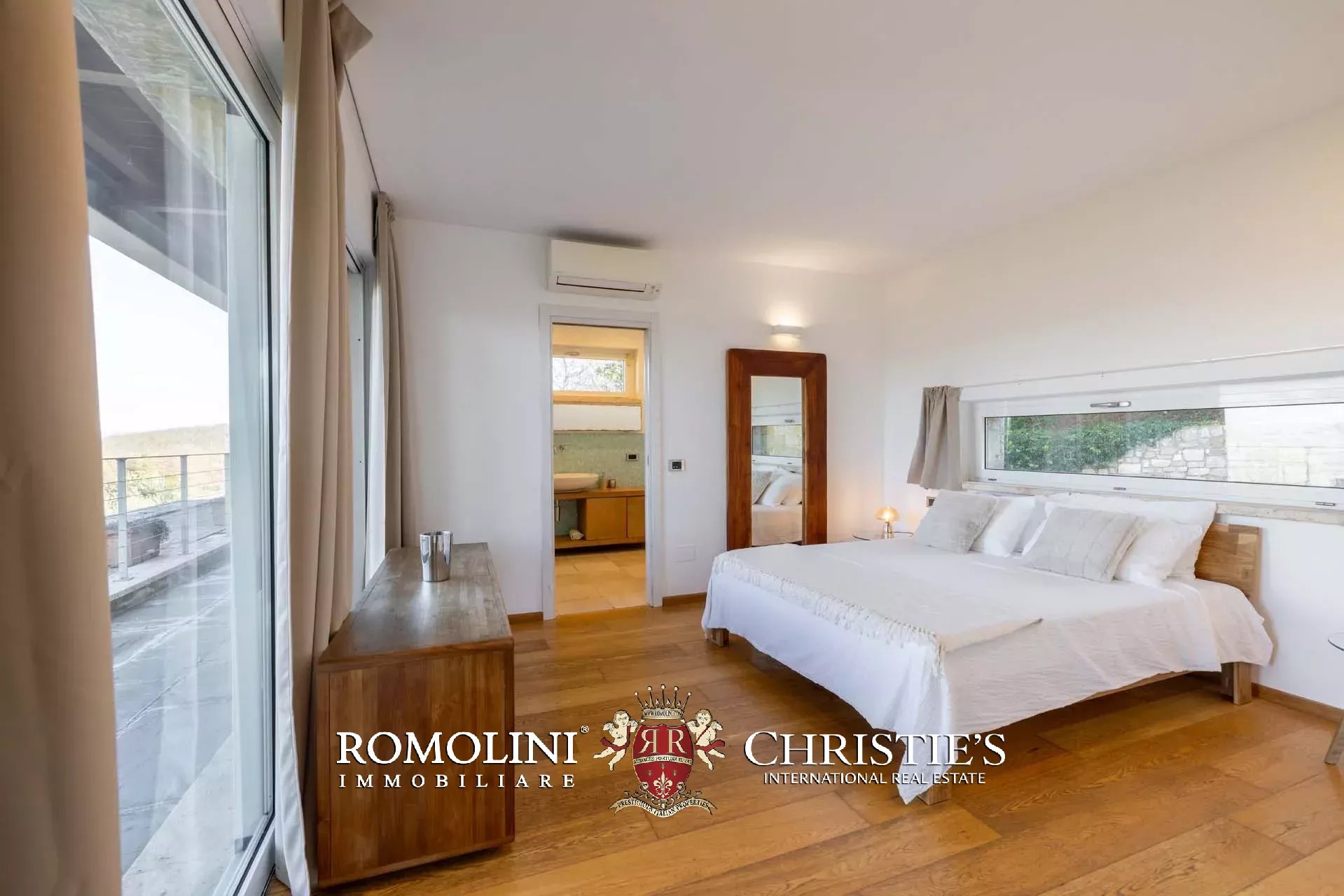 4 Bedroom Villa/Townhouse's Image 51
