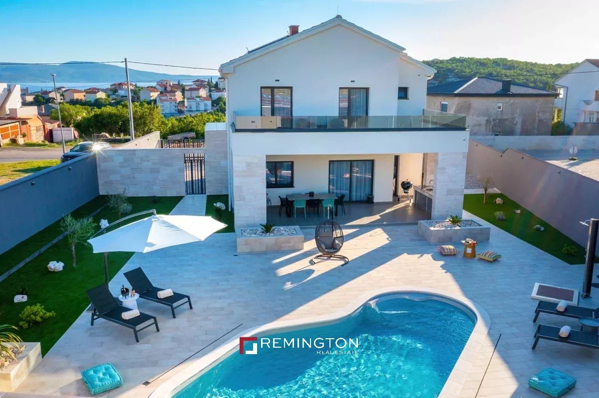 4 Bedroom Villa/Townhouse's Image 26