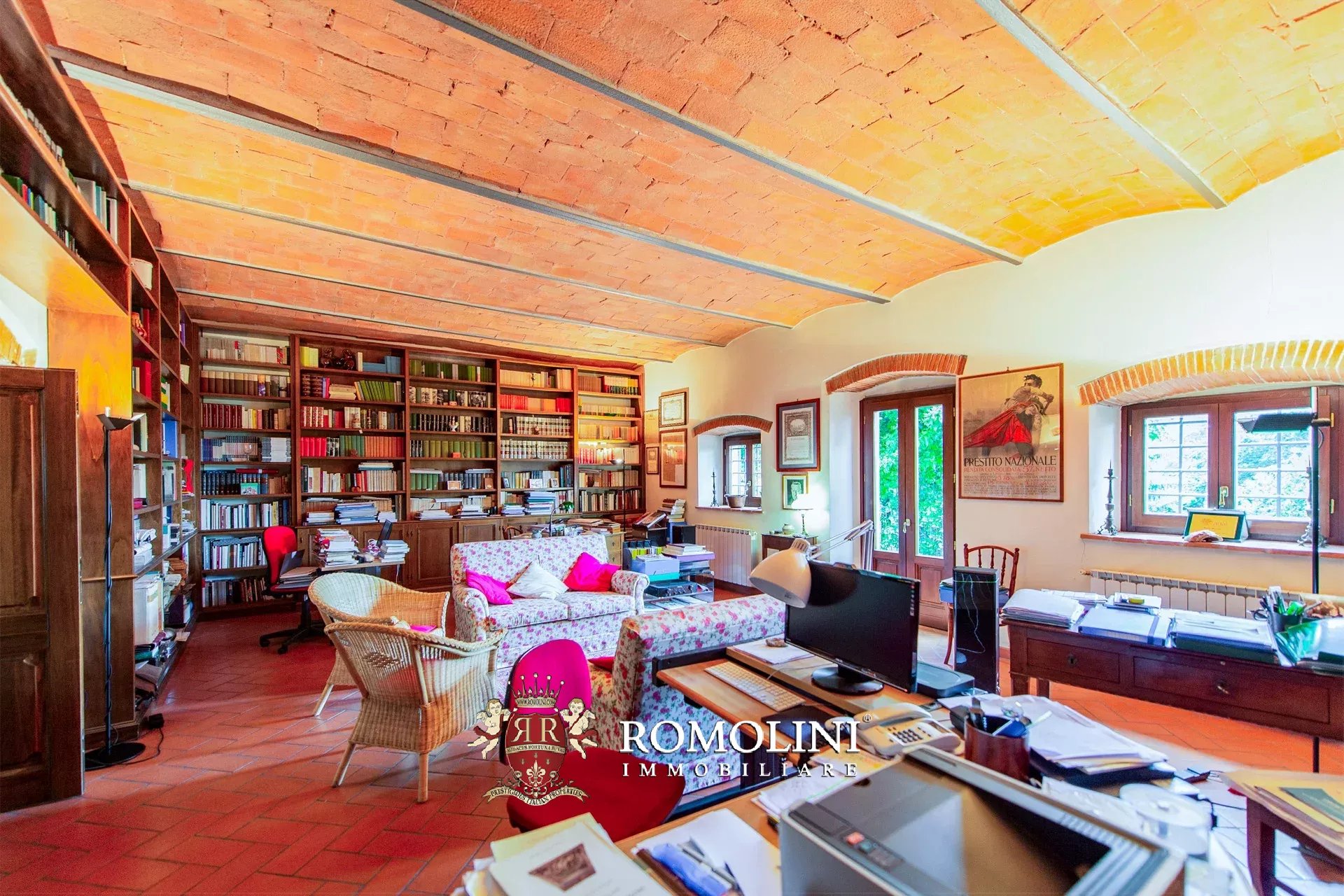 6 Bedroom Villa/Townhouse's Image 24
