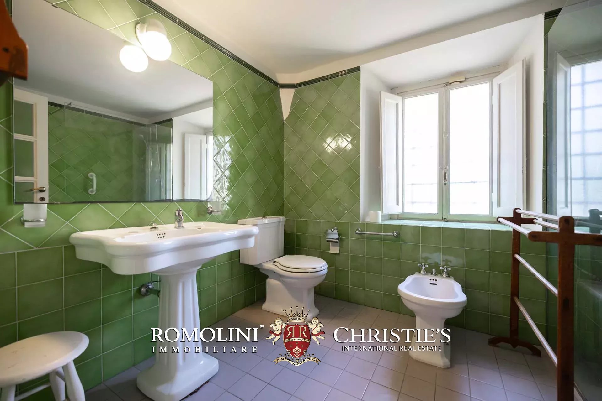 7 Bedroom Villa/Townhouse's Image 62
