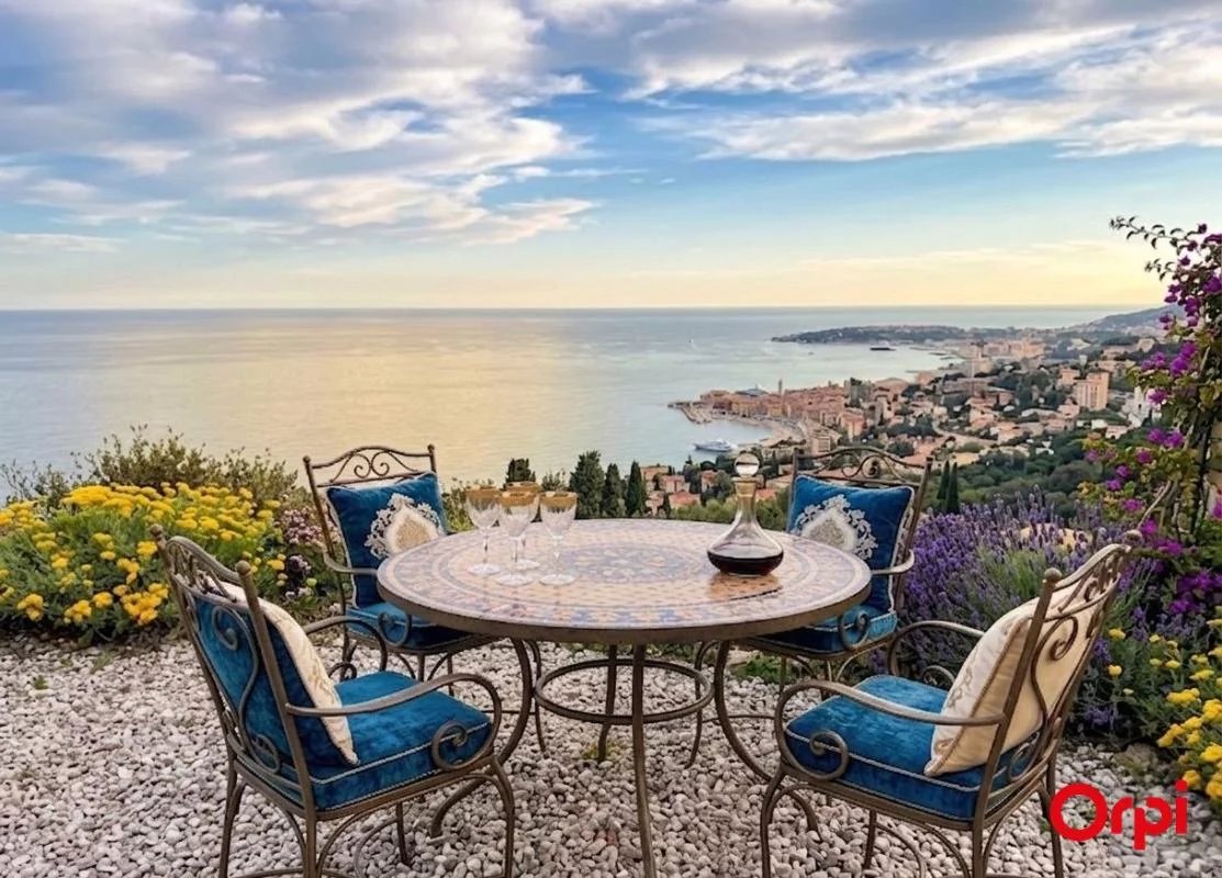 Menton, Quartier Garavan: Appartement 4 pièces  de 75m2, Vue mer exceptionnelle !