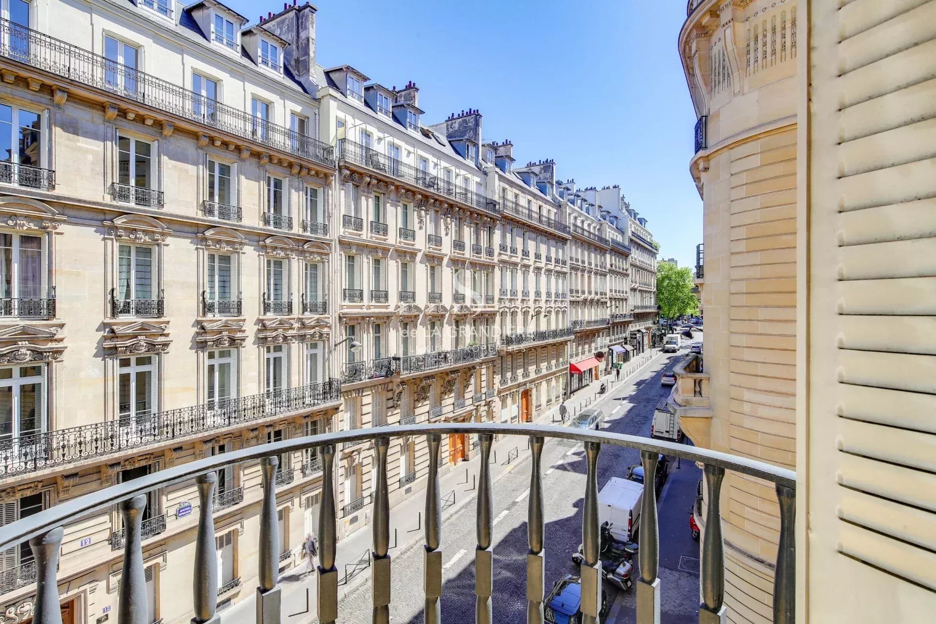 Paris 16ème - avenue Bugeaud - 67m2