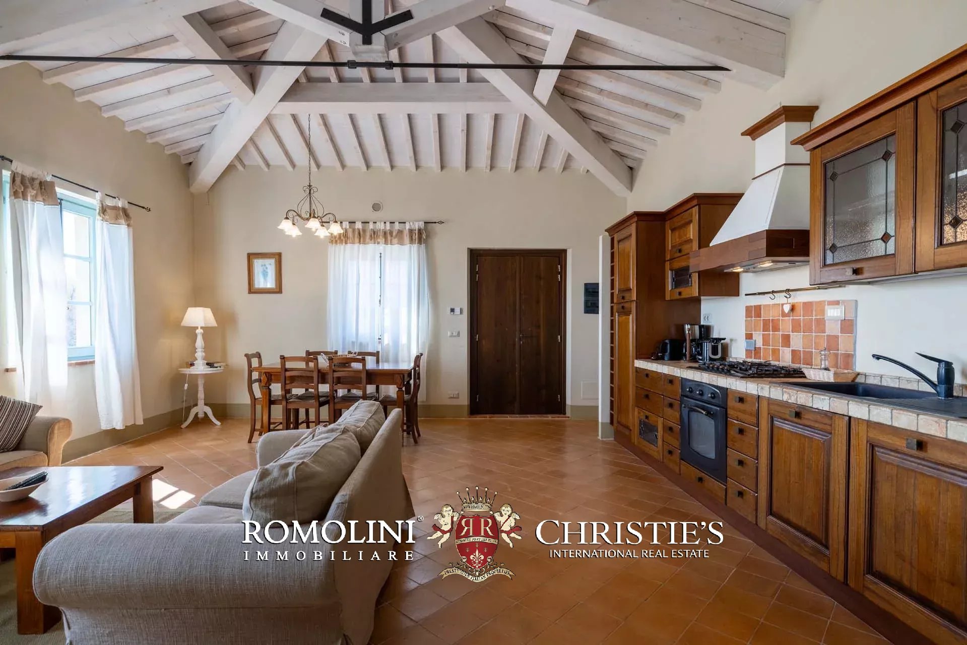 LUXUSANLAGE MIT 19 WOHNUNGEN IN DER TOSKANA, VAL D'ORCIA
