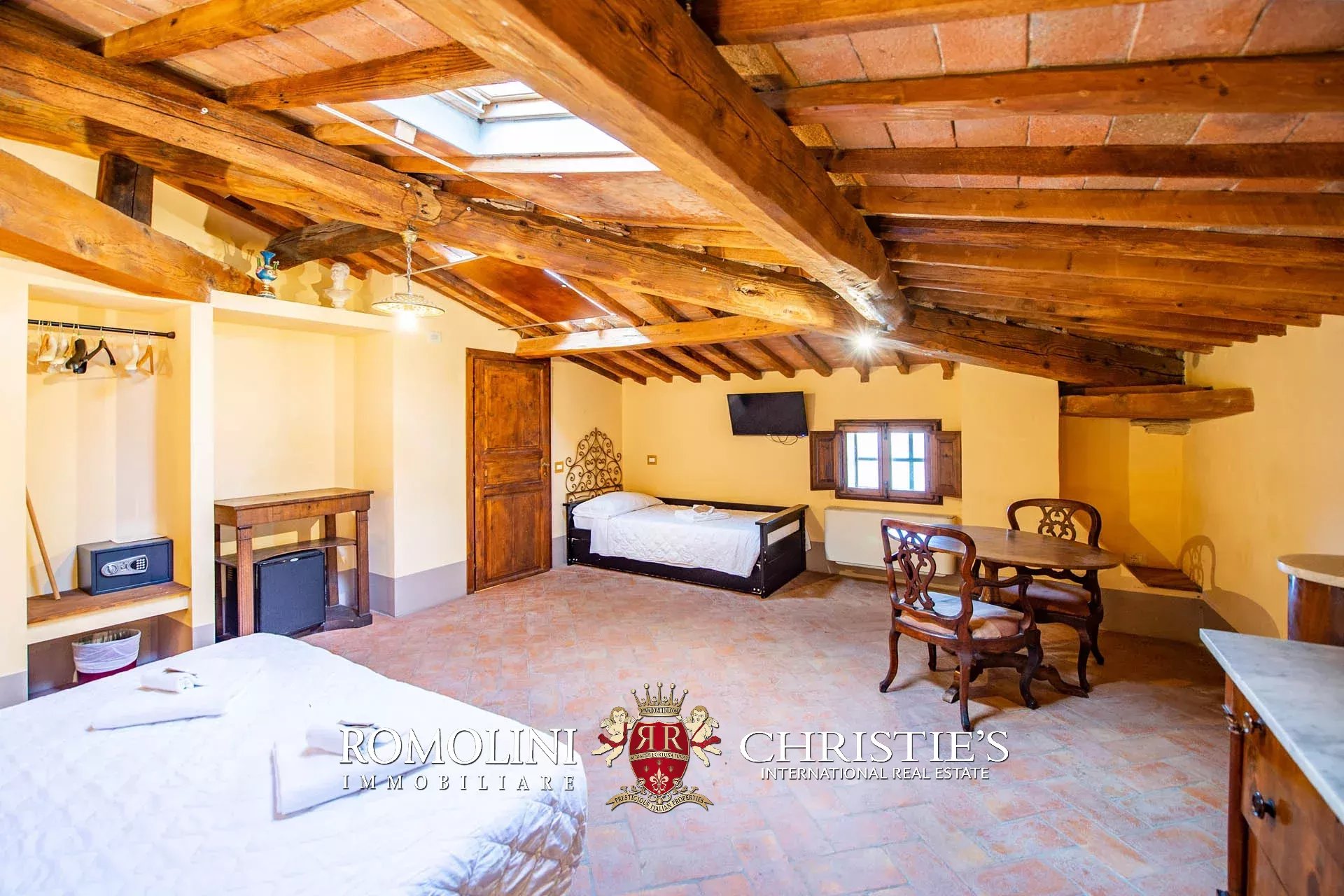 22 Bedroom Villa/Townhouse's Image 33