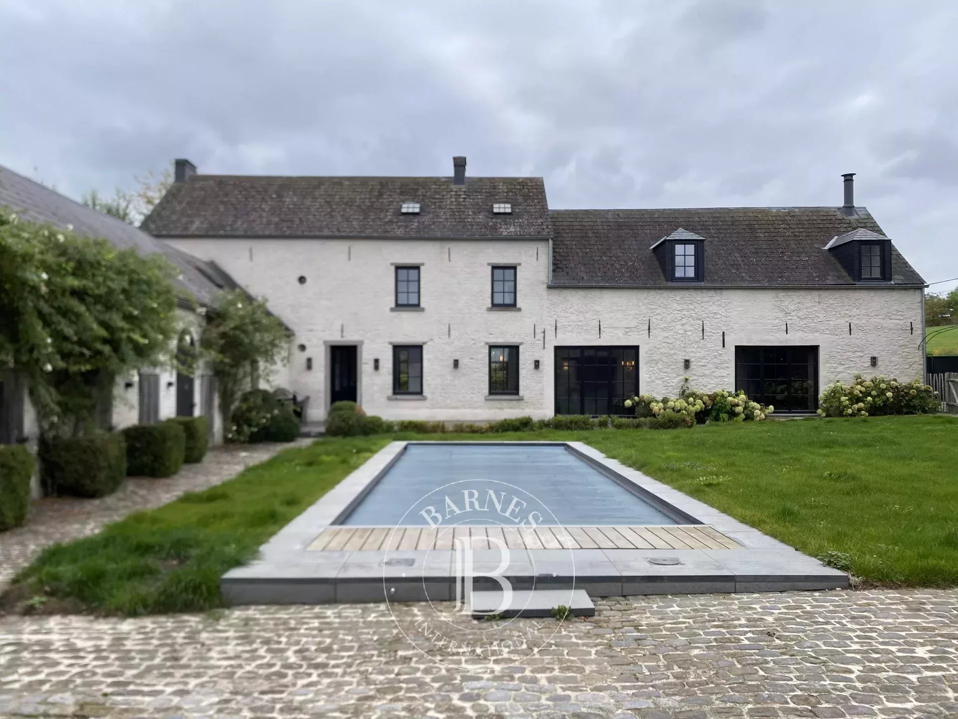 Feluy - Renovated farmhouse with stables, meadows and easy access to the E19