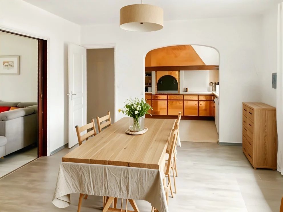 Maison familiale au calme avec piscine, annexe aménageable et jardin arboré