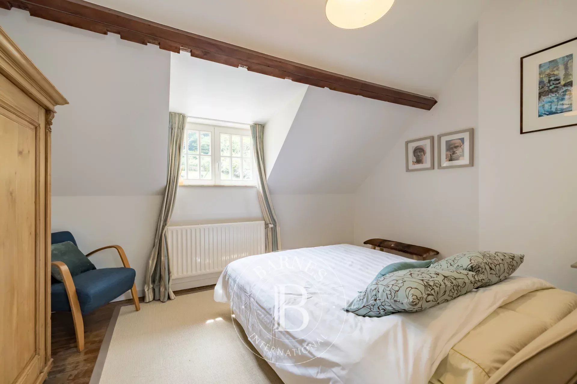 Charming villa in a sought-after neighborhood of Lasne.