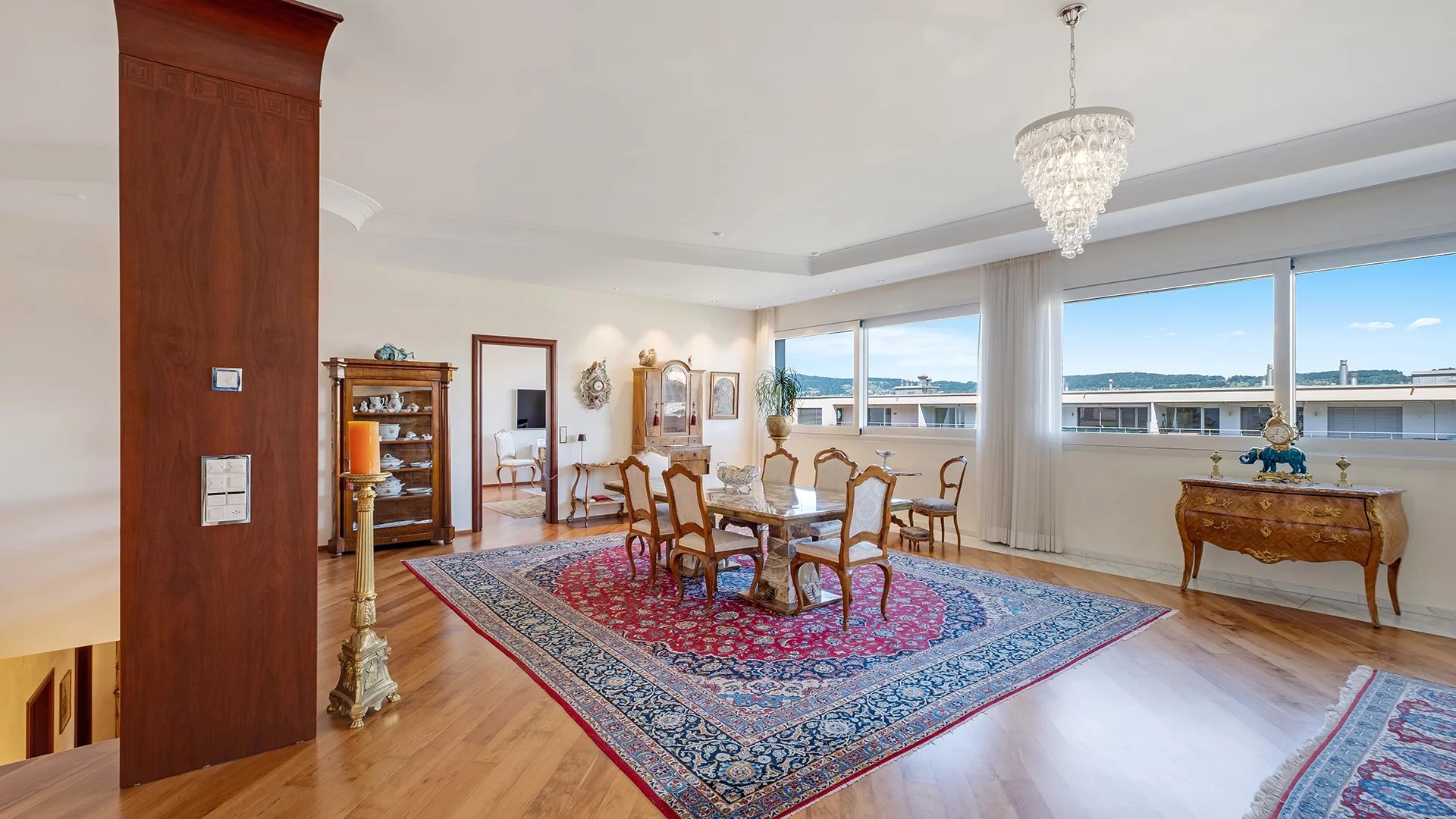 Elegant duplex apartment with exceptional spaciousness