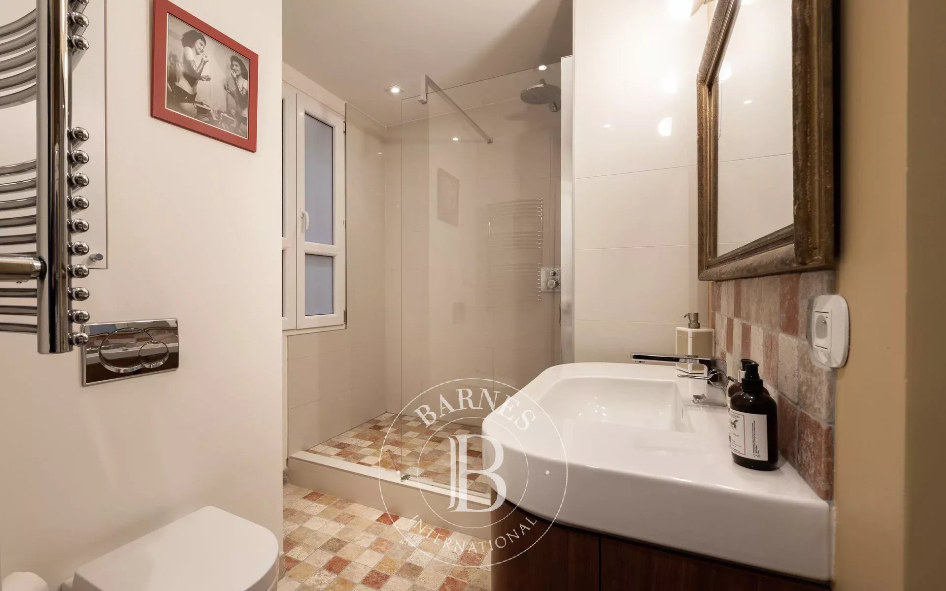 Daire Paris 18ème - picture 13