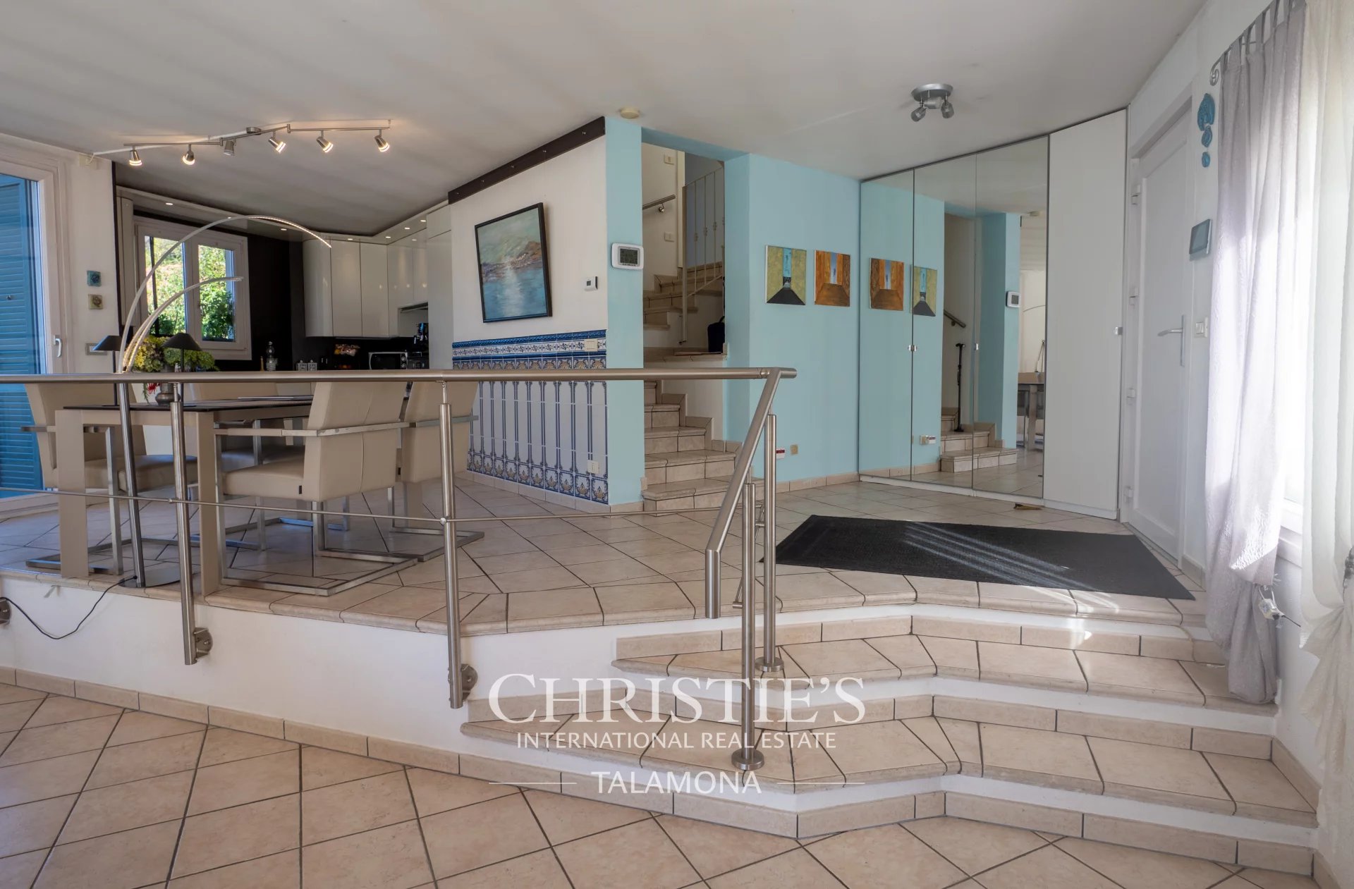 Villa/Townhouse's Image 8