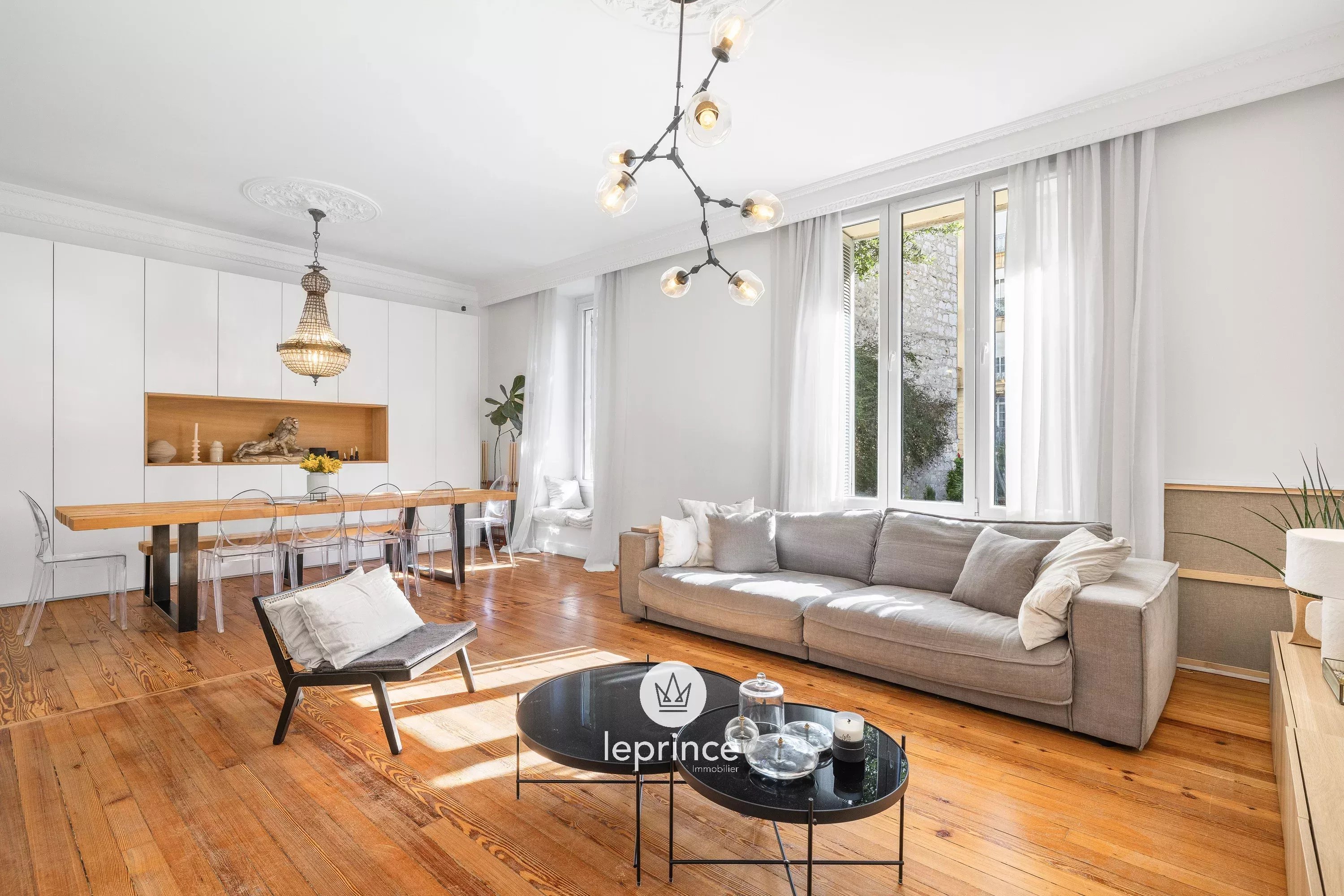 Agence immobilière de 