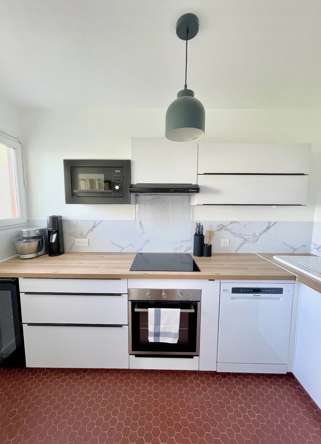 92120 MONTROUGE - APPARTEMENT 2 PIÈCES REFAIT À NEUF - Image Array