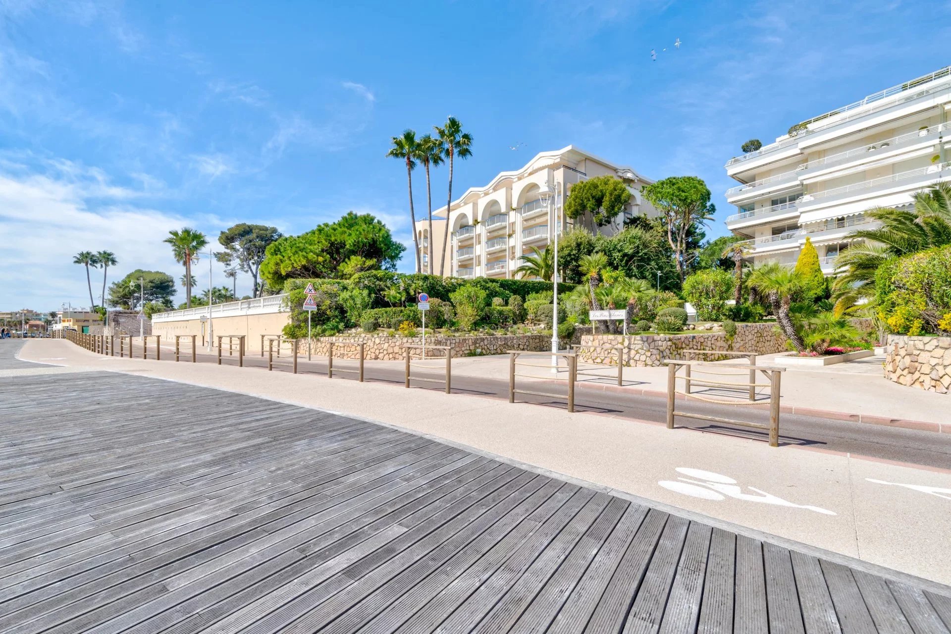CANNES PALM BEACH - 3 PIECES VUE MER + STUDIO