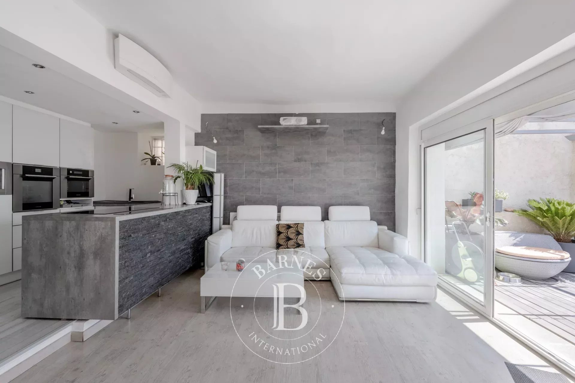 Ev Marseille 7ème - picture 8