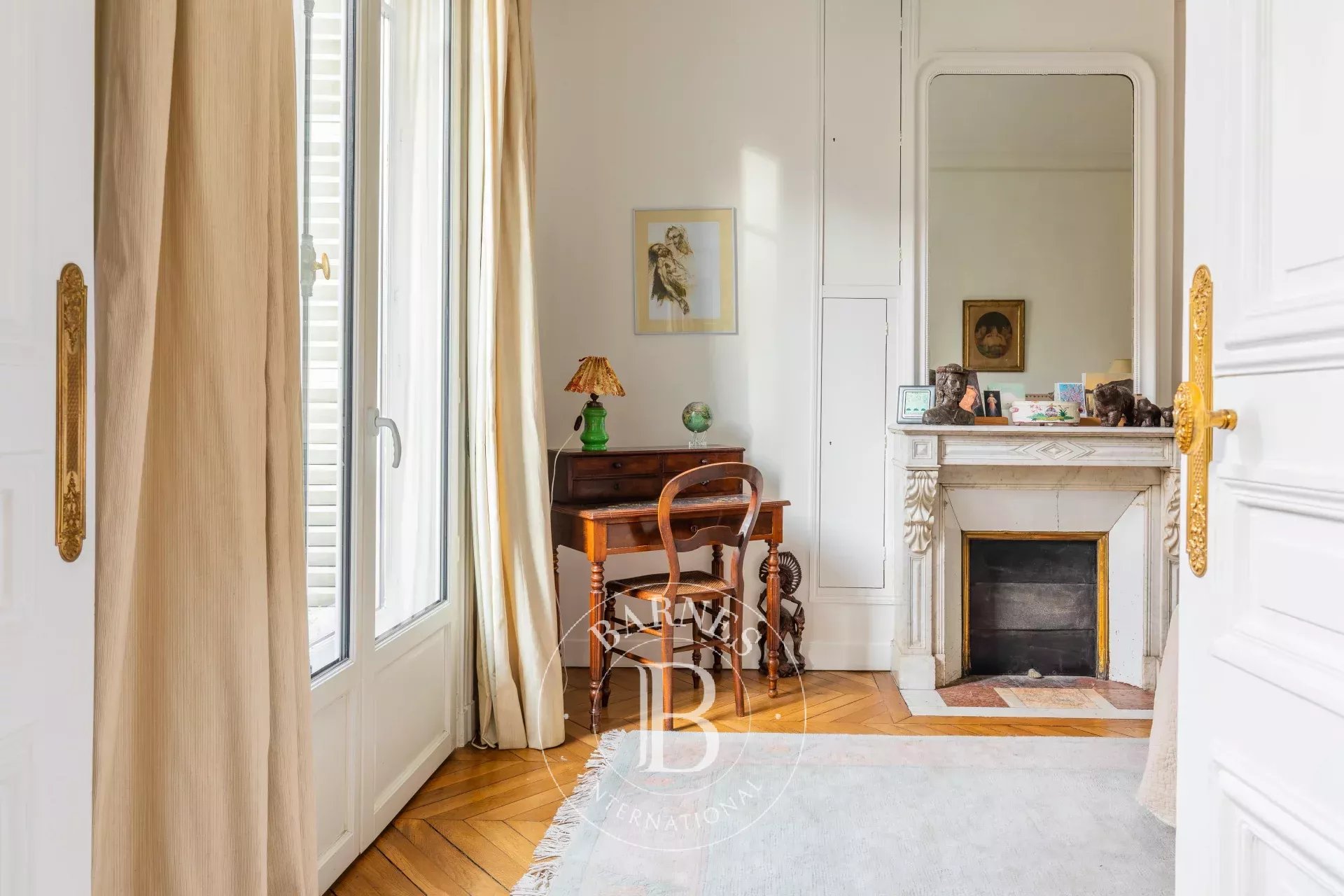 Daire Paris 4ème - picture 20