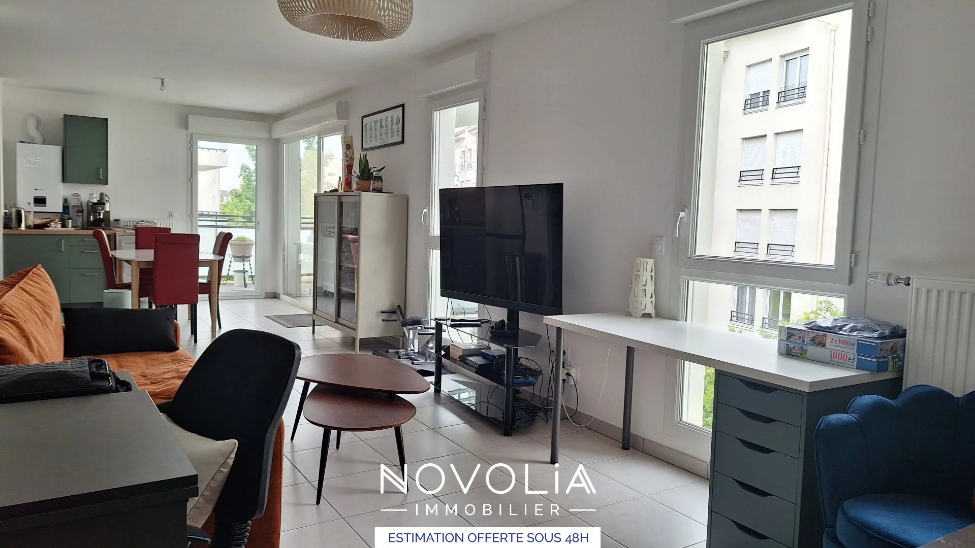 Location Appartement Surface de 65.41 m/ Total carrez : 65 m, 3 pices, Vnissieux (69200)
