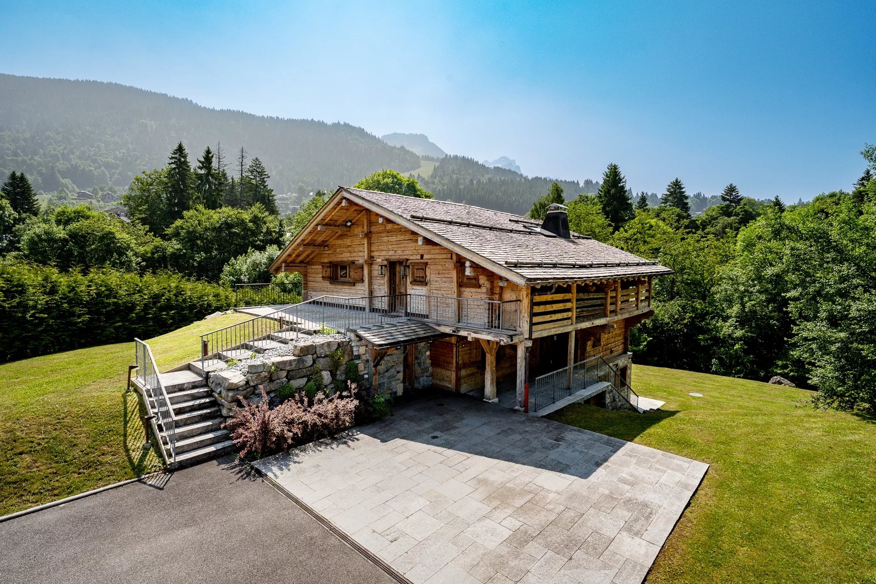 Photo of LES CARROZ - A magnificent, recently renovated 6-bedroom farmhouse in Les Carroz