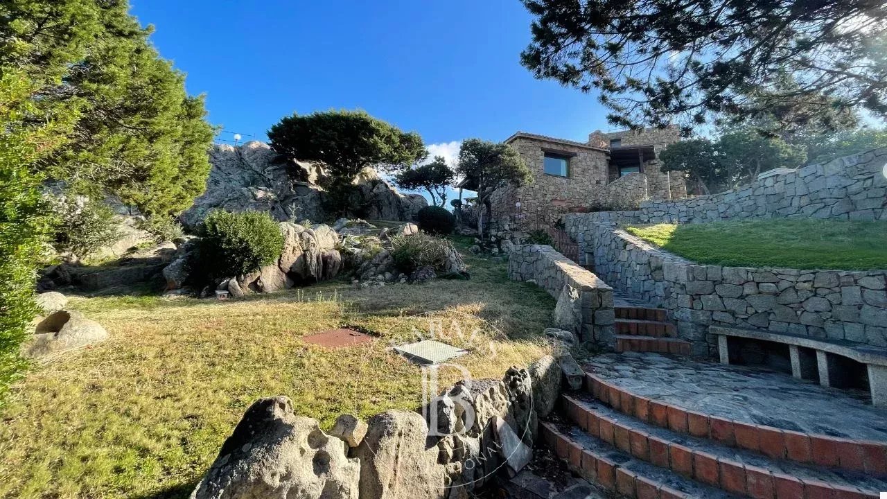 Olbia  - Villa 8 Pi&egrave;ces 7 Chambres - picture 4
