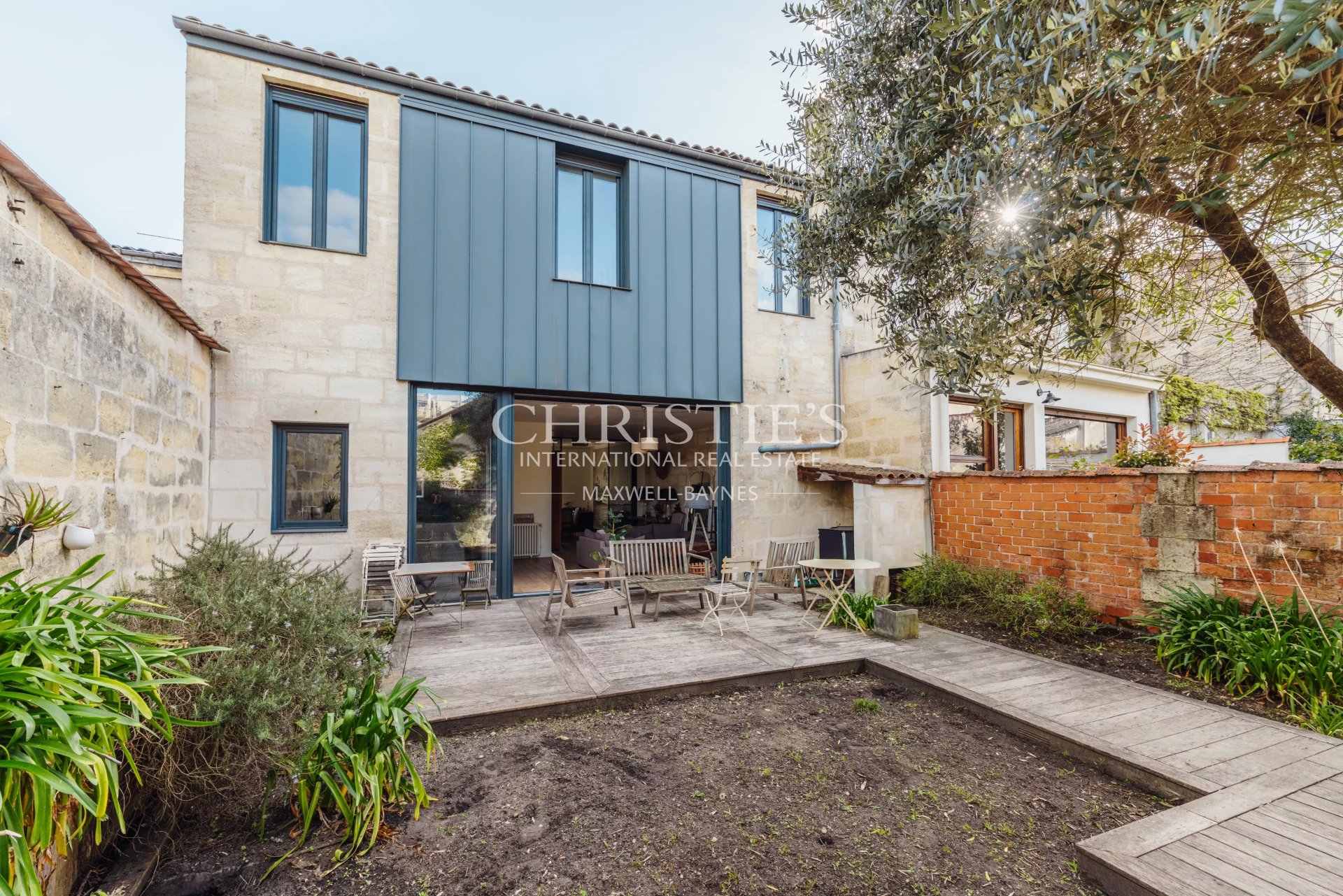 5 Bedroom Villa/Townhouse's Image 16