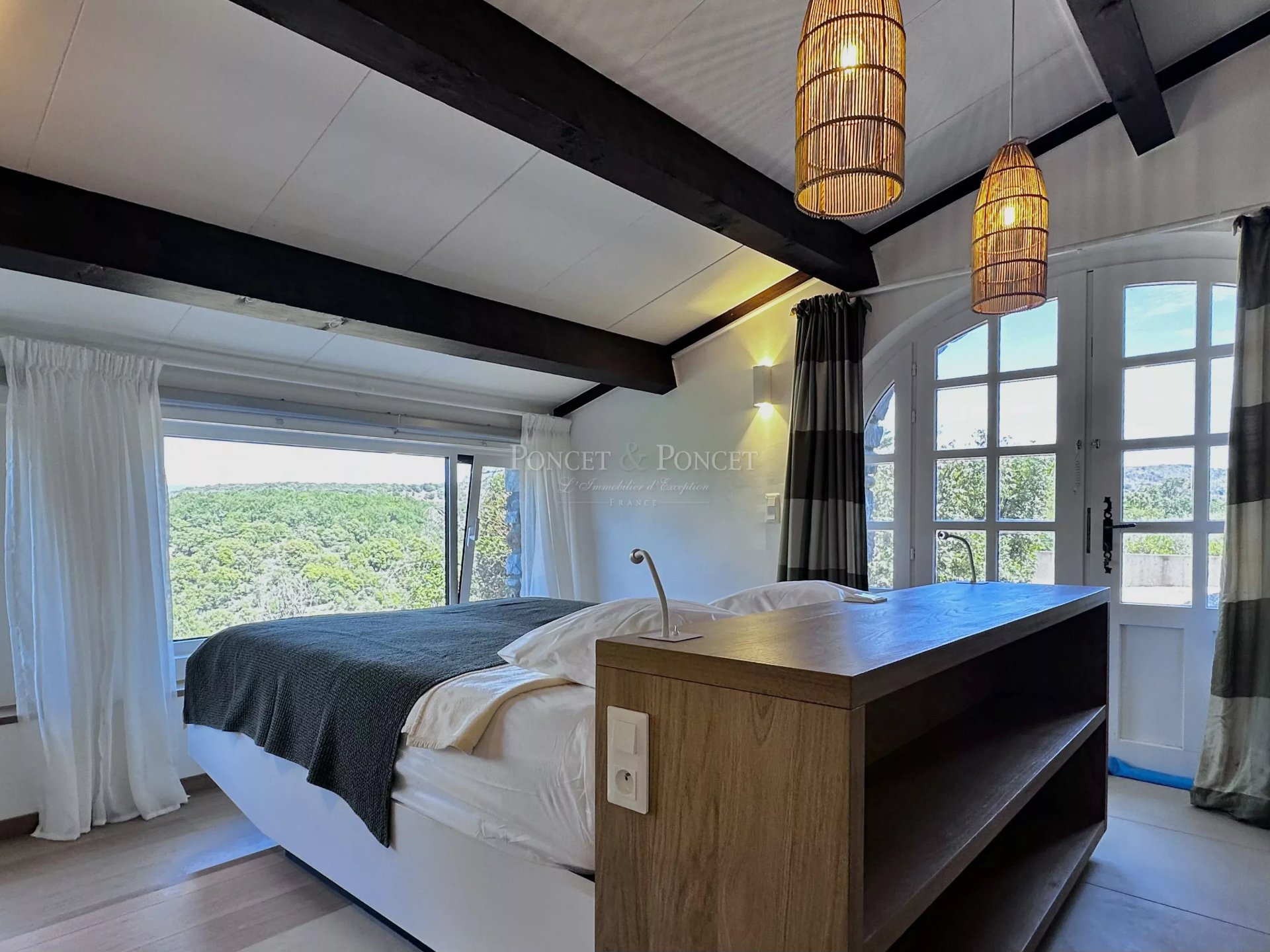 5 Bedroom Villa/Townhouse's Image 10