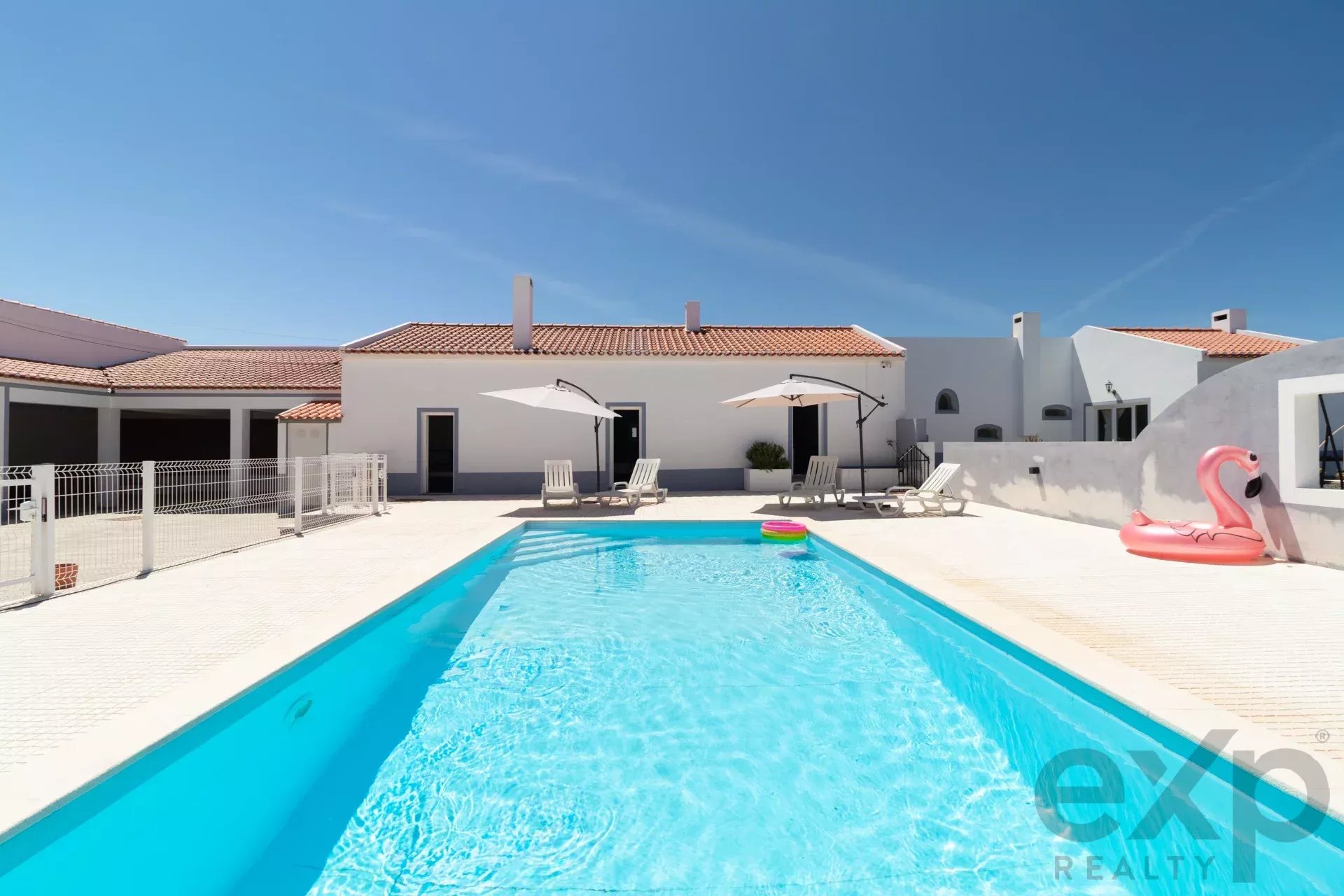 Luxury Equestrian Property + Guest House 85992157 image 19