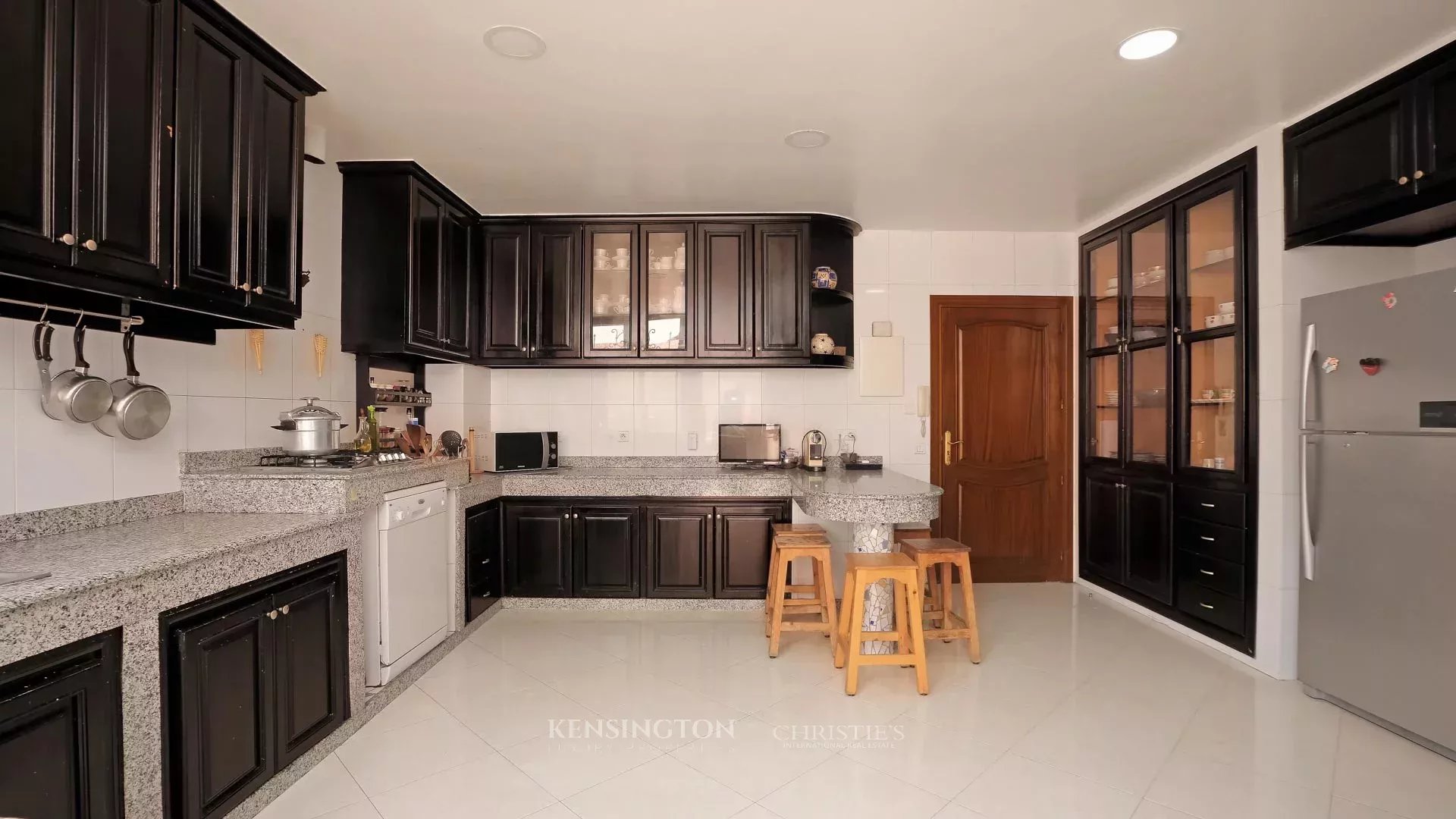 5 Bedroom Villa/Townhouse's Image 15