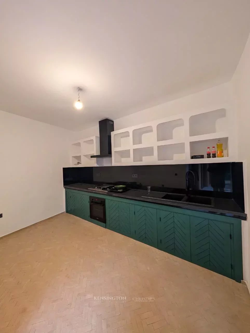 5 Bedroom Villa/Townhouse's Image 7