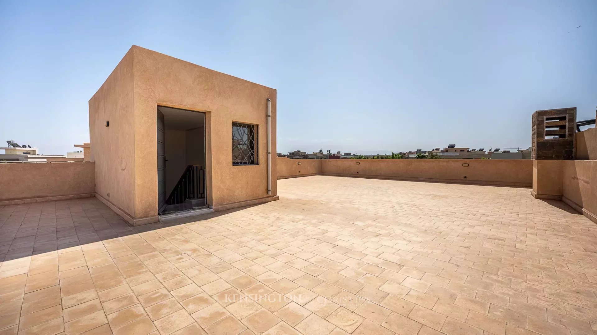 6 Bedroom Villa/Townhouse's Image 21