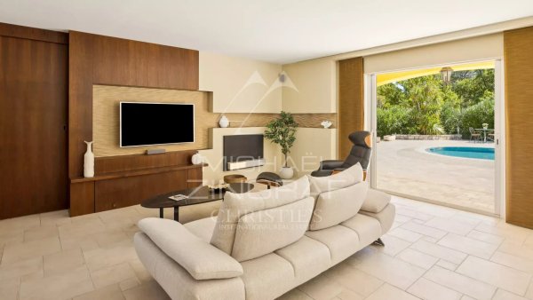 Villa with Guest House and Pool, in the Heart of a Sought-After Area of Fayence — photo 3