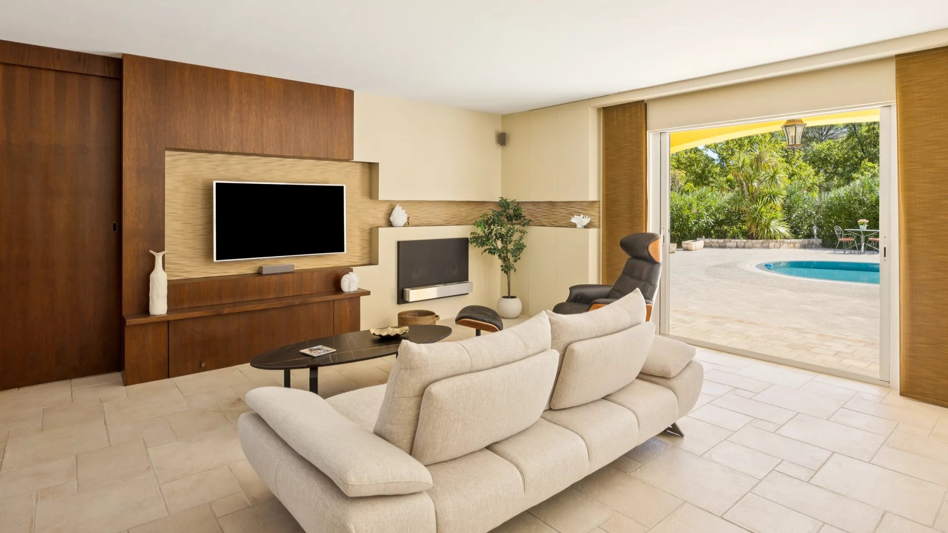 Villa with Guest House and Pool, in the Heart of a Sought-After Area of Fayence