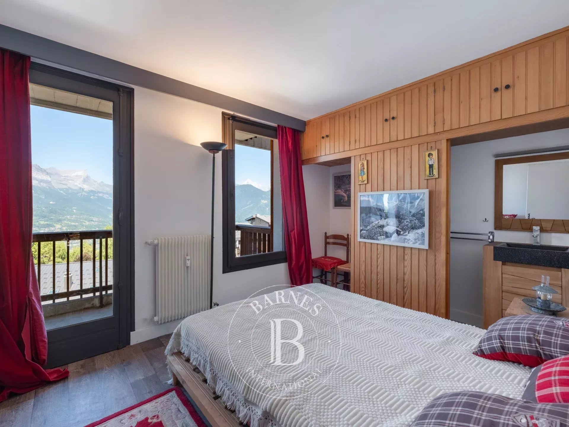 Daire Combloux - picture 8