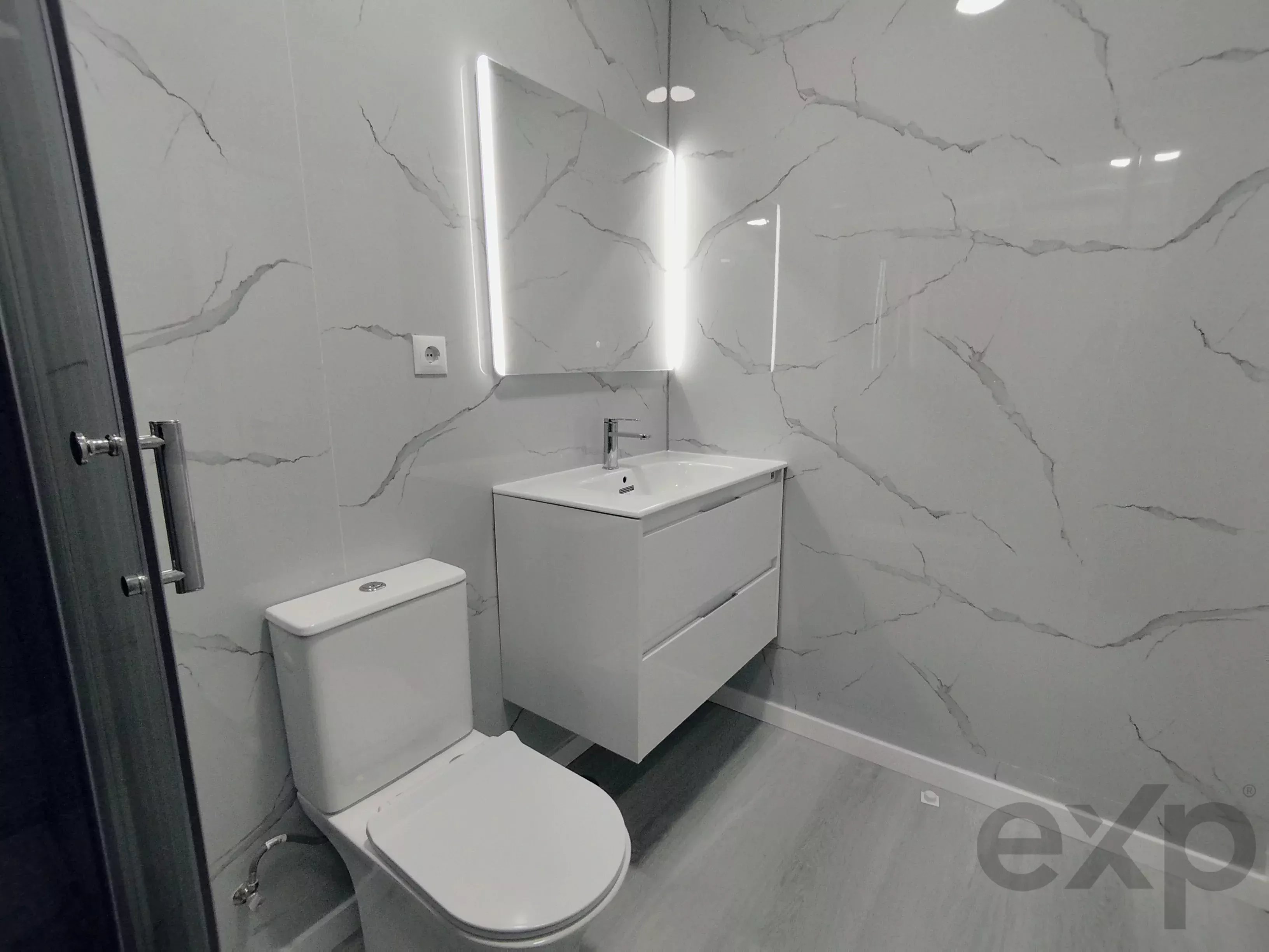 Central 2-Bedroom Apartment in Oeiras: Comfort, Elevator and Premium Location 86191632 image 18