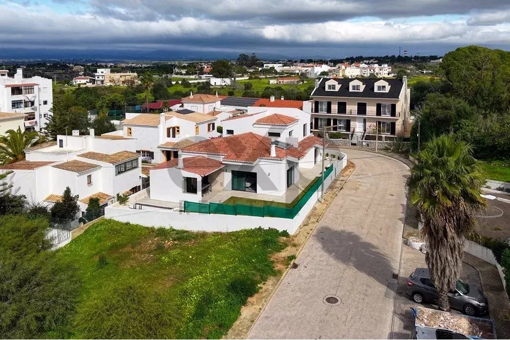 New T4 villa 5 min from Beach. 85948859 image 40