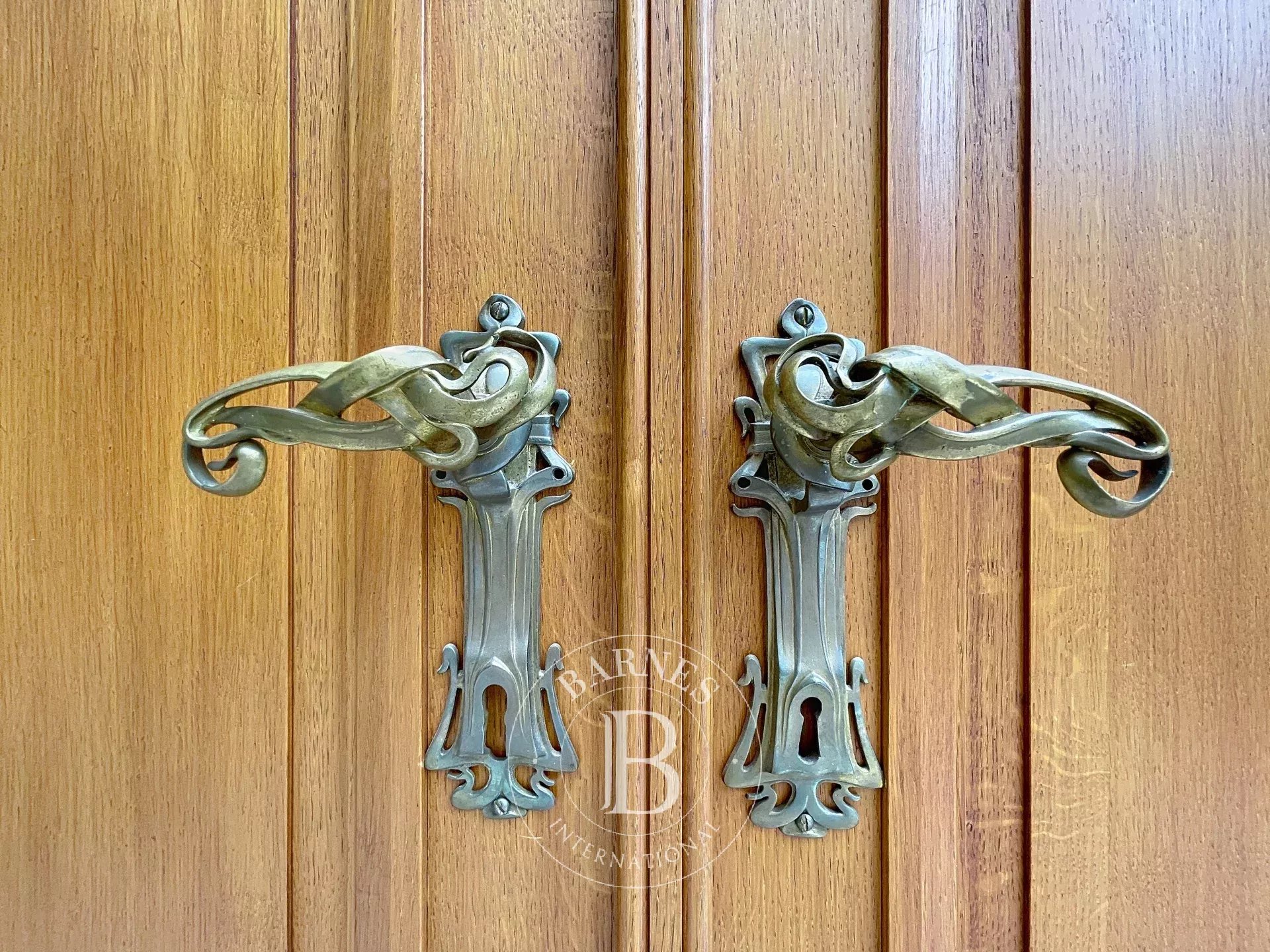 Prestigious office complex in a Victor Horta masterpiece