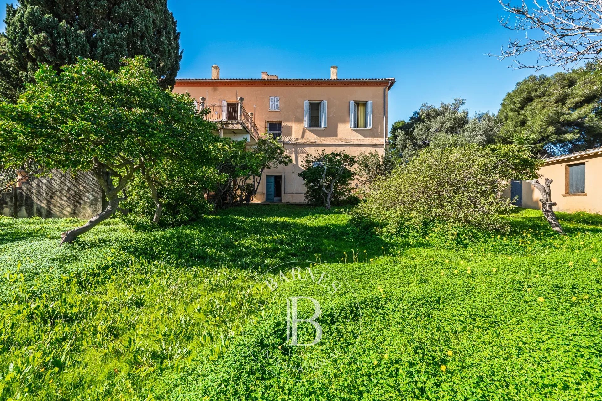 L'Île-Rousse  - Villa 18 Pi&egrave;ces 10 Chambres - picture 2