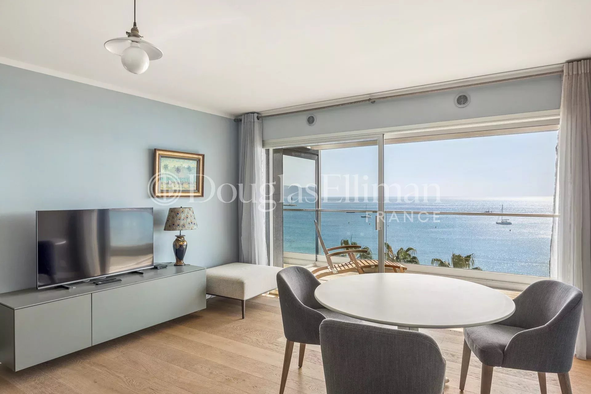 CANNES CROISETTE – Superbe 2 pièces avec vue mer panoramique - Image nᵒ3