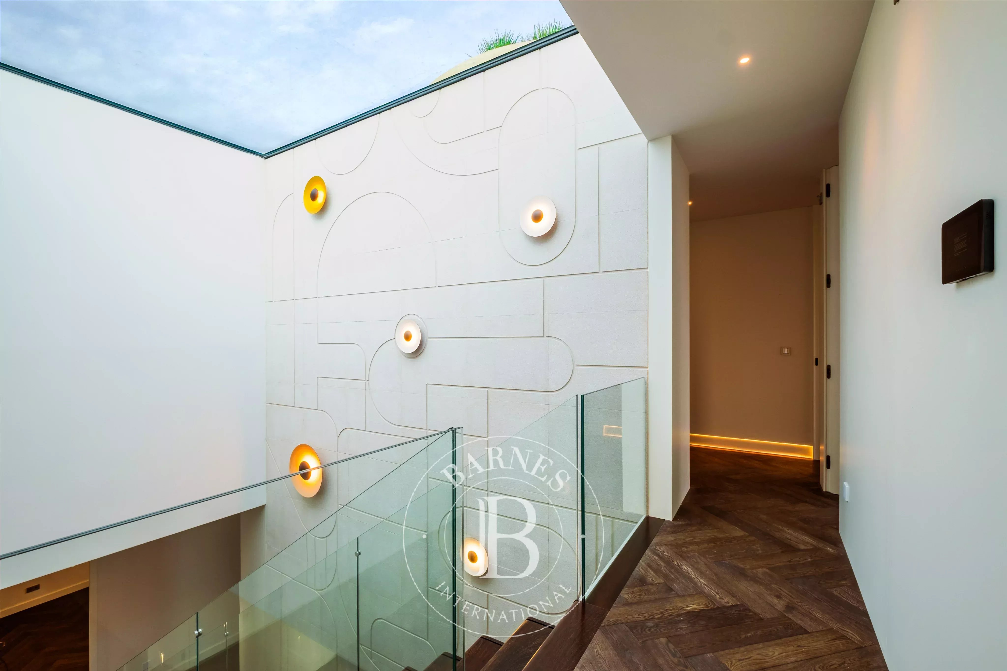 Contemporary villa in Cascais