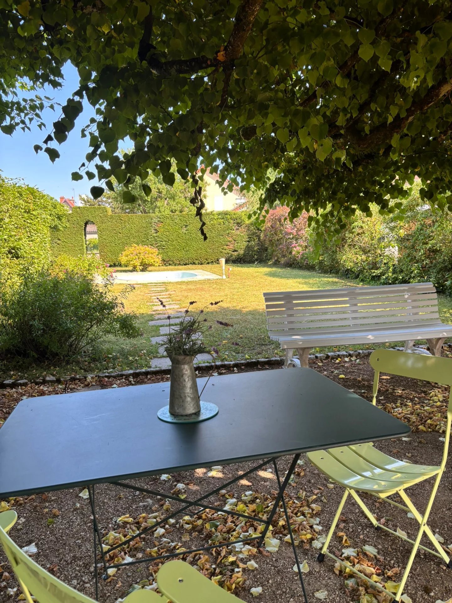 Beaune – Charmante maison des années 30 avec piscine et jardin arboré