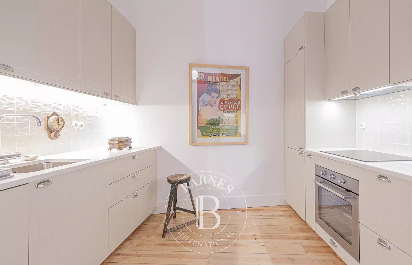 Charm in Santos Charm in Santos