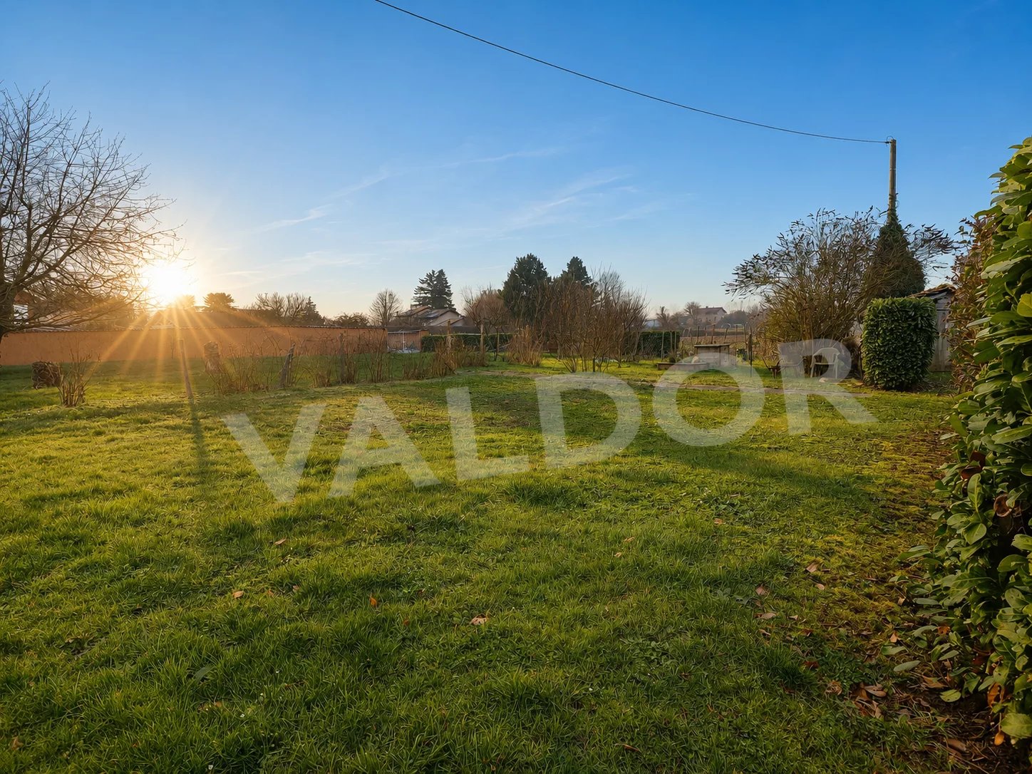 Terrain à bâtir de 555 m² à Saint-Didier-sur-Chalaronne