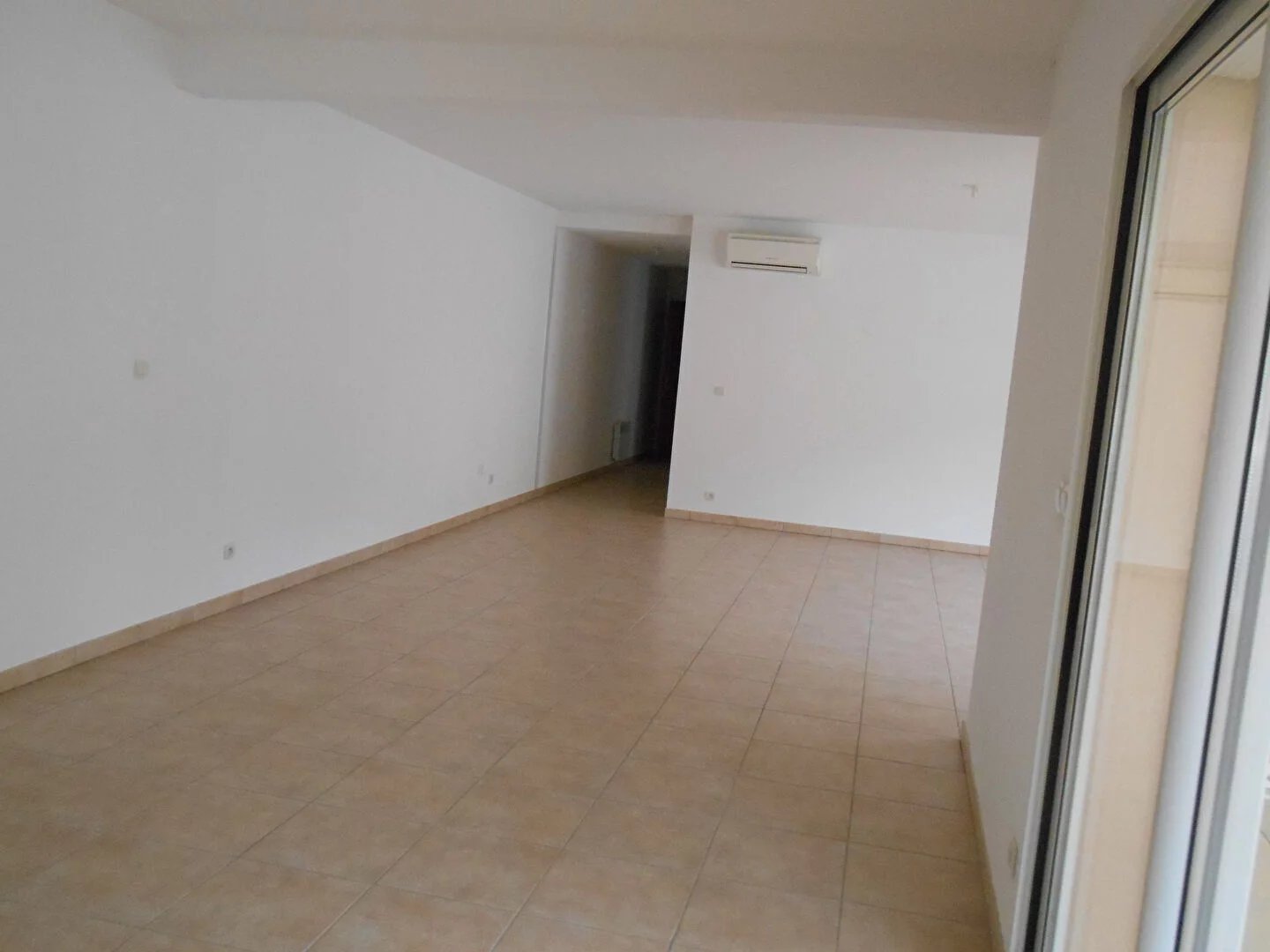 BEL APPARTEMENT 66400 CERET