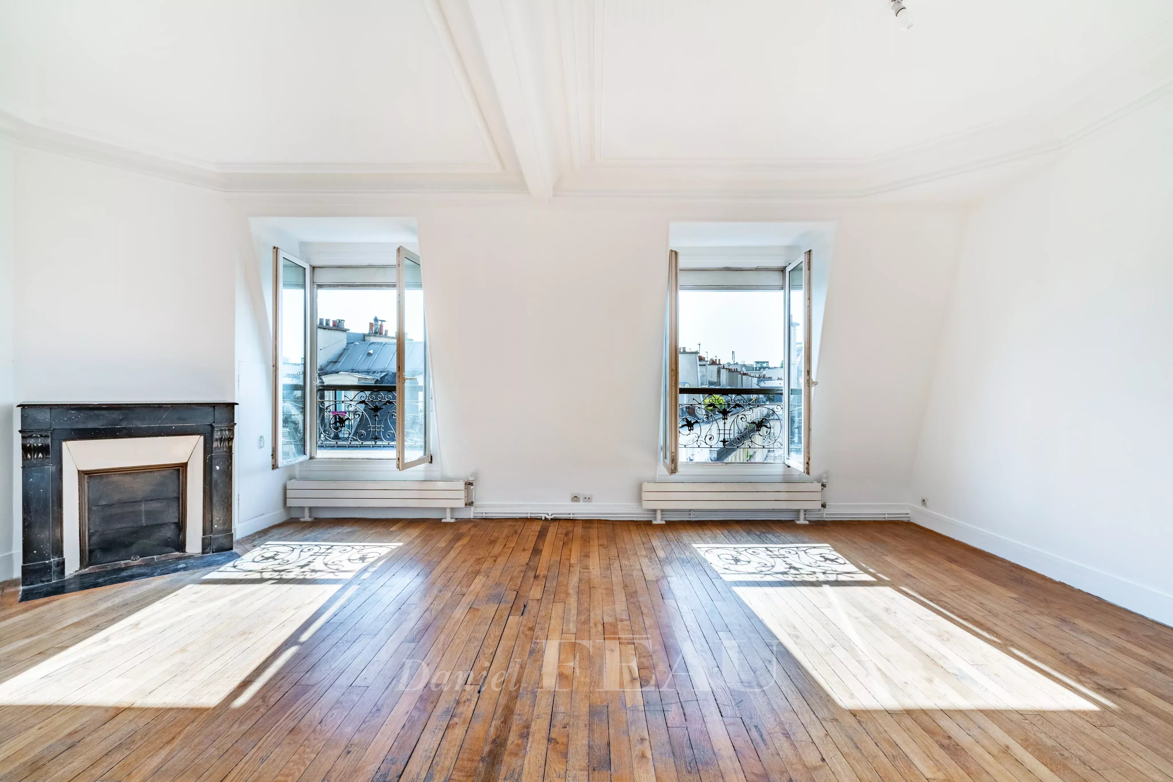 Paris 5th District – A sunny family apartment