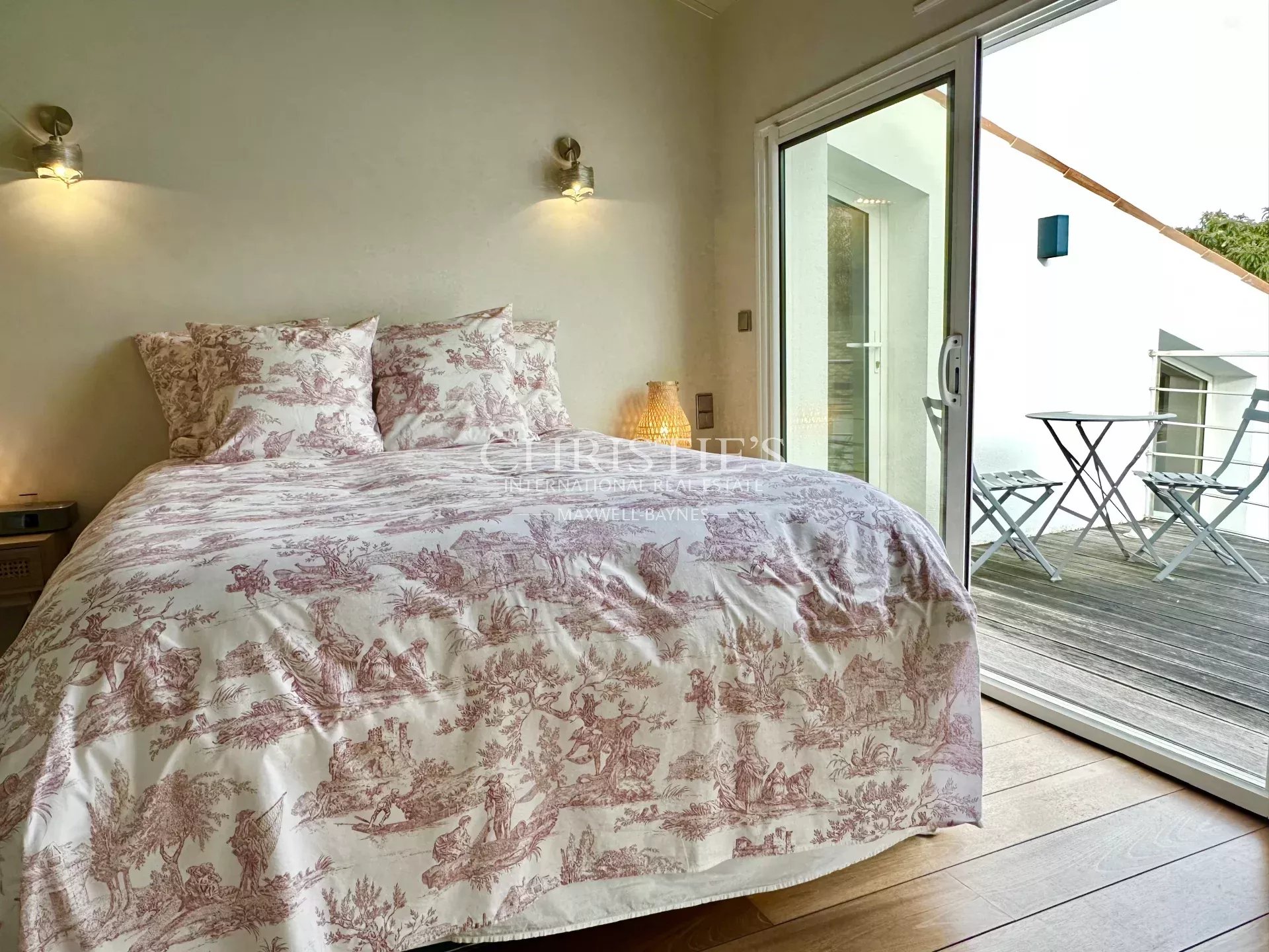 4 Bedroom Villa/Townhouse's Image 8