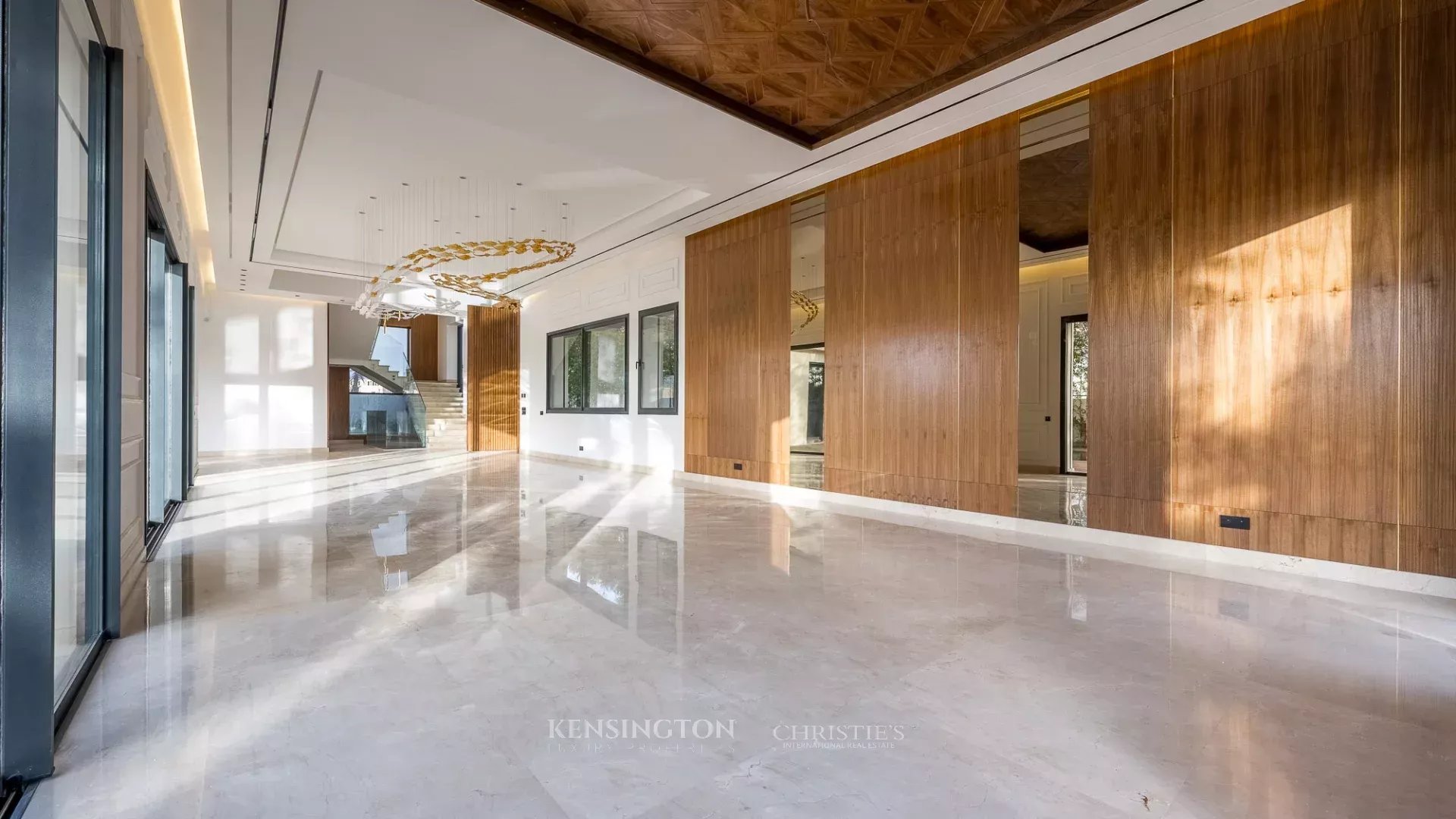 5 Bedroom Villa/Townhouse's Image 6